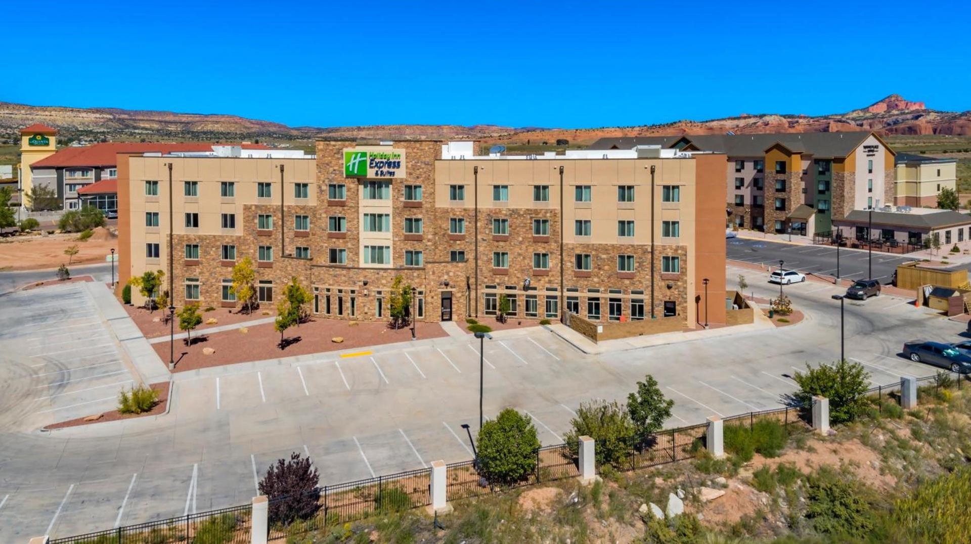 Holiday Inn Express & Suites Gallup East by IHG photo 1