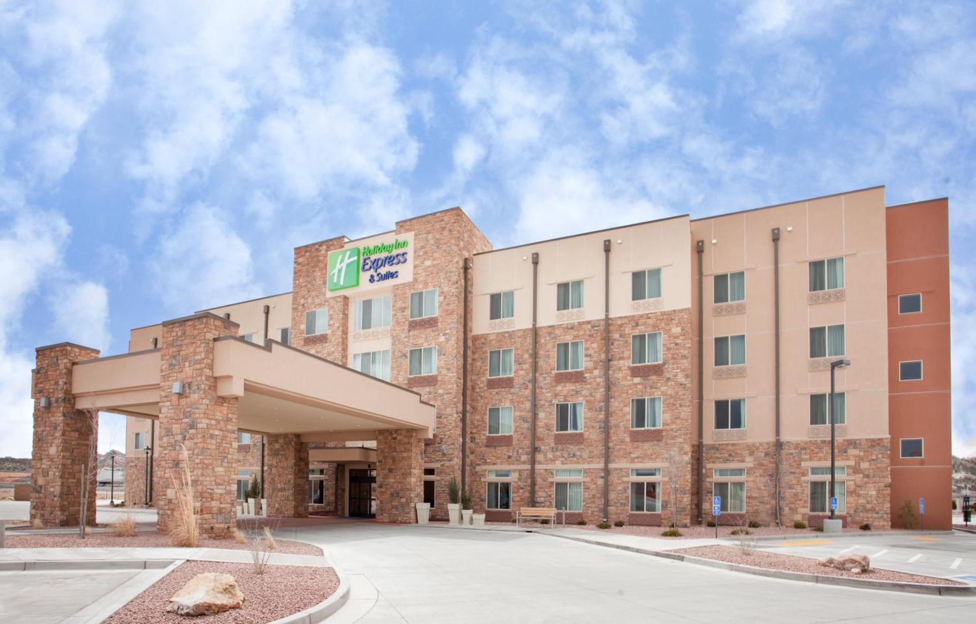 Holiday Inn Express & Suites Gallup East by IHG photo 7