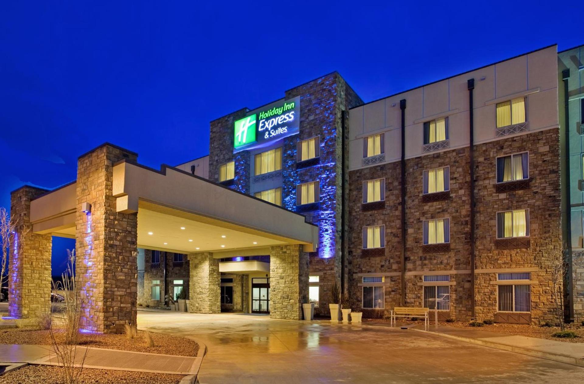 Holiday Inn Express & Suites Gallup East by IHG photo 13