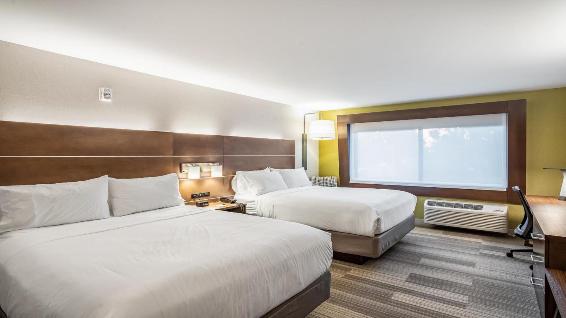 Holiday Inn Express & Suites Platteville by IHG photo 29