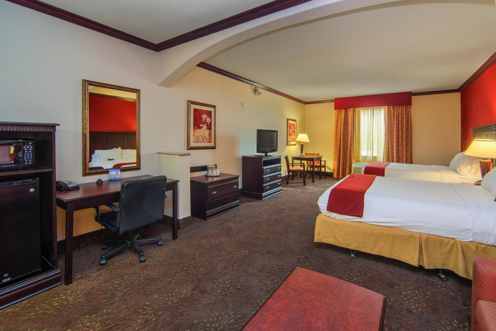 Country Inn & Suites by Radisson, Terrell photo 16