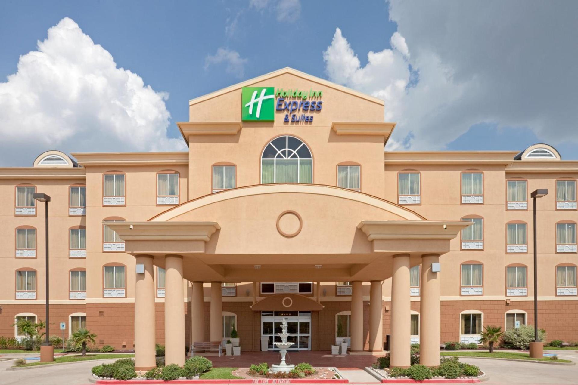 Country Inn & Suites by Radisson, Terrell photo 36