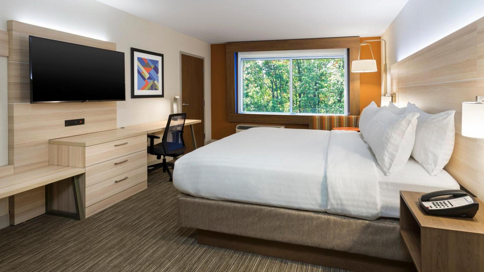 Holiday Inn Express & Suites Medina by IHG photo 24