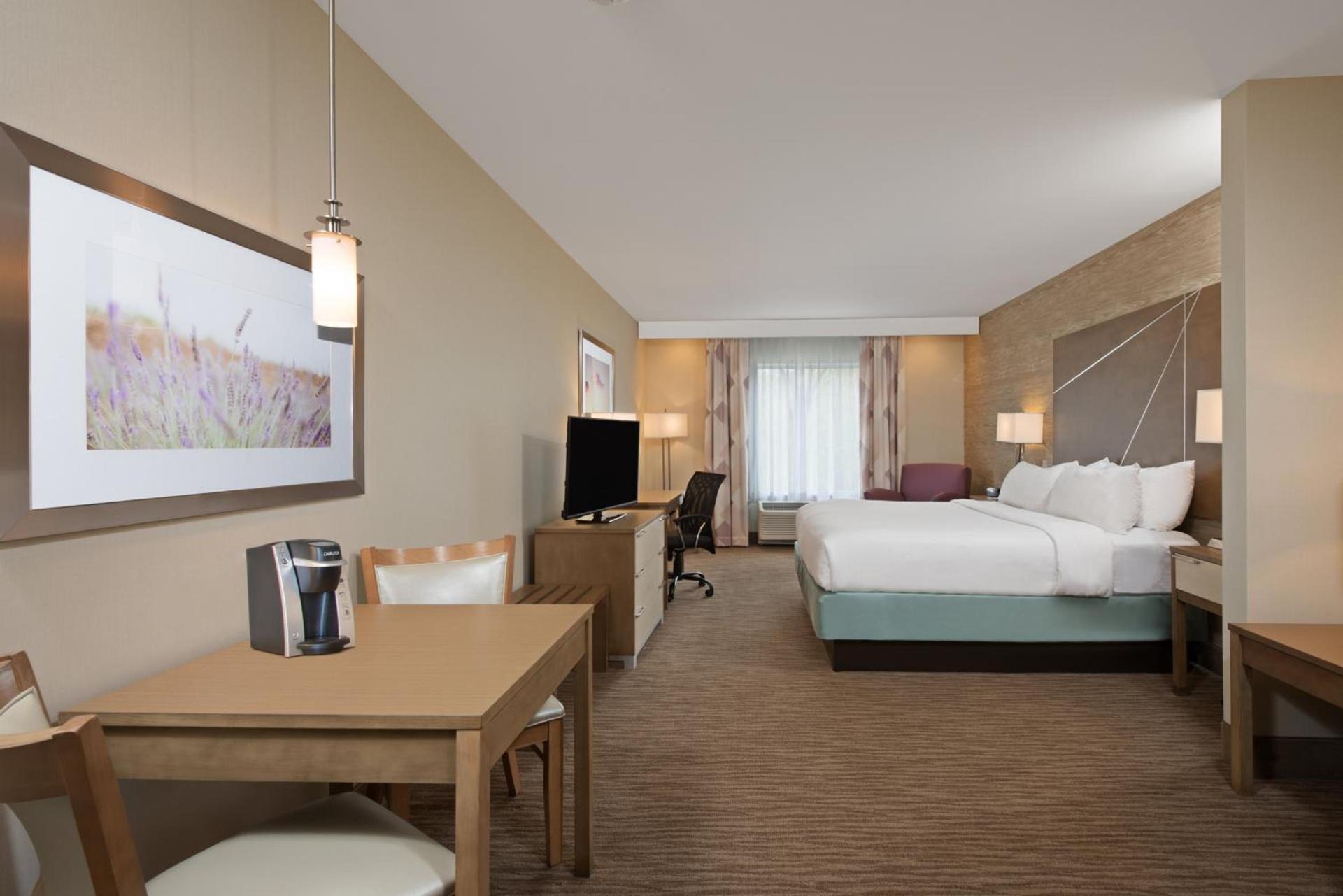 Holiday Inn Express & Suites New Cumberland by IHG photo 39