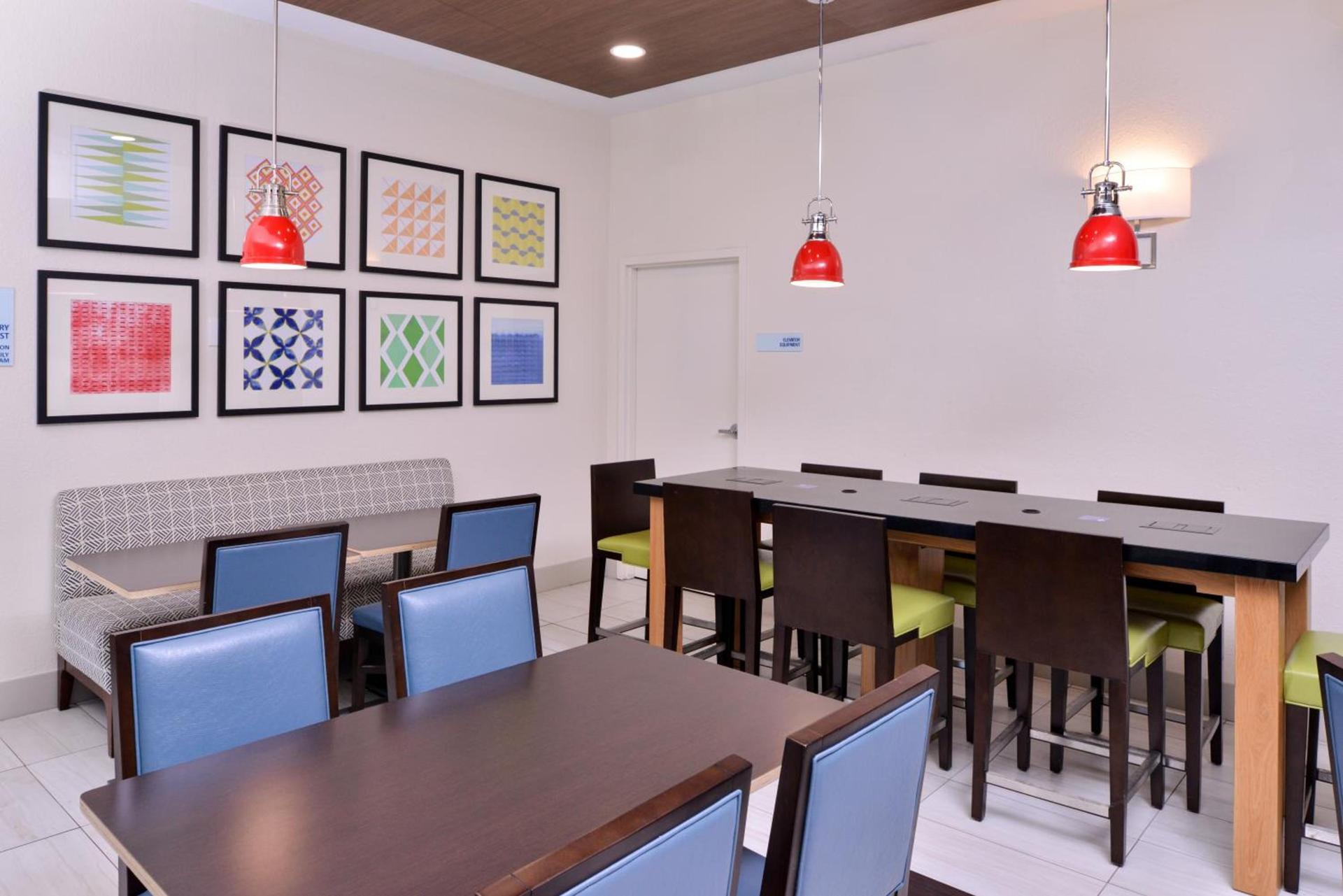 Holiday Inn Express Hotel & Suites Arcata/Eureka-Airport Area by IHG photo 13