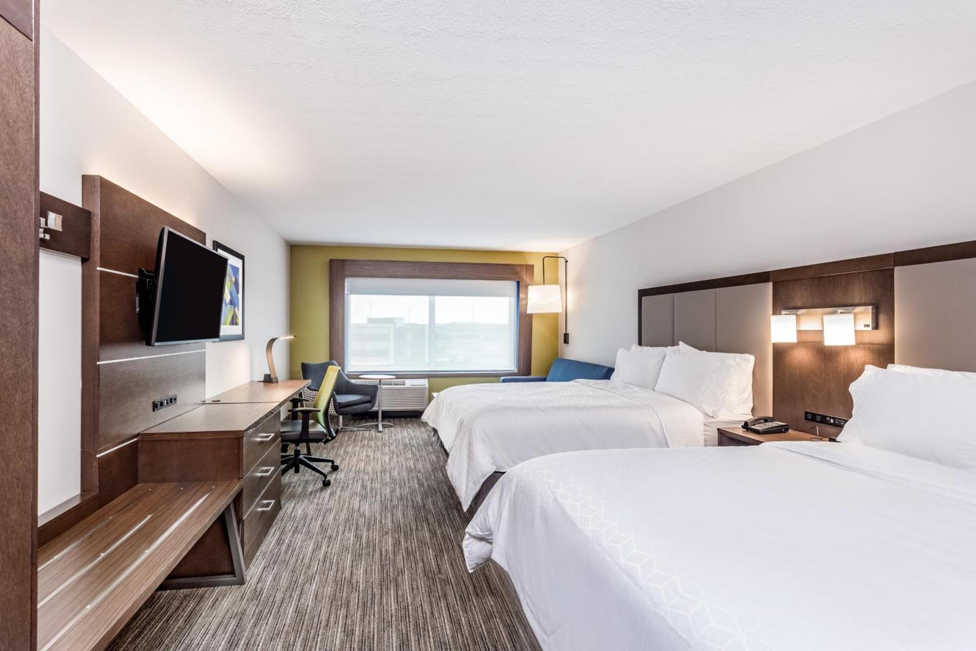 Holiday Inn Express & Suites Hammond by IHG photo 47