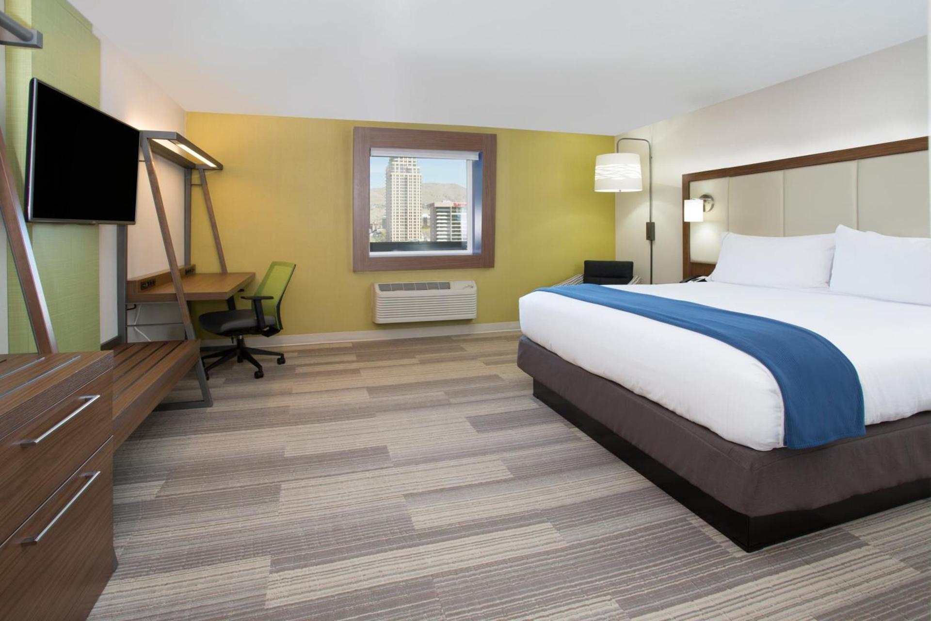 Holiday Inn Express & Suites Hammond by IHG photo 32