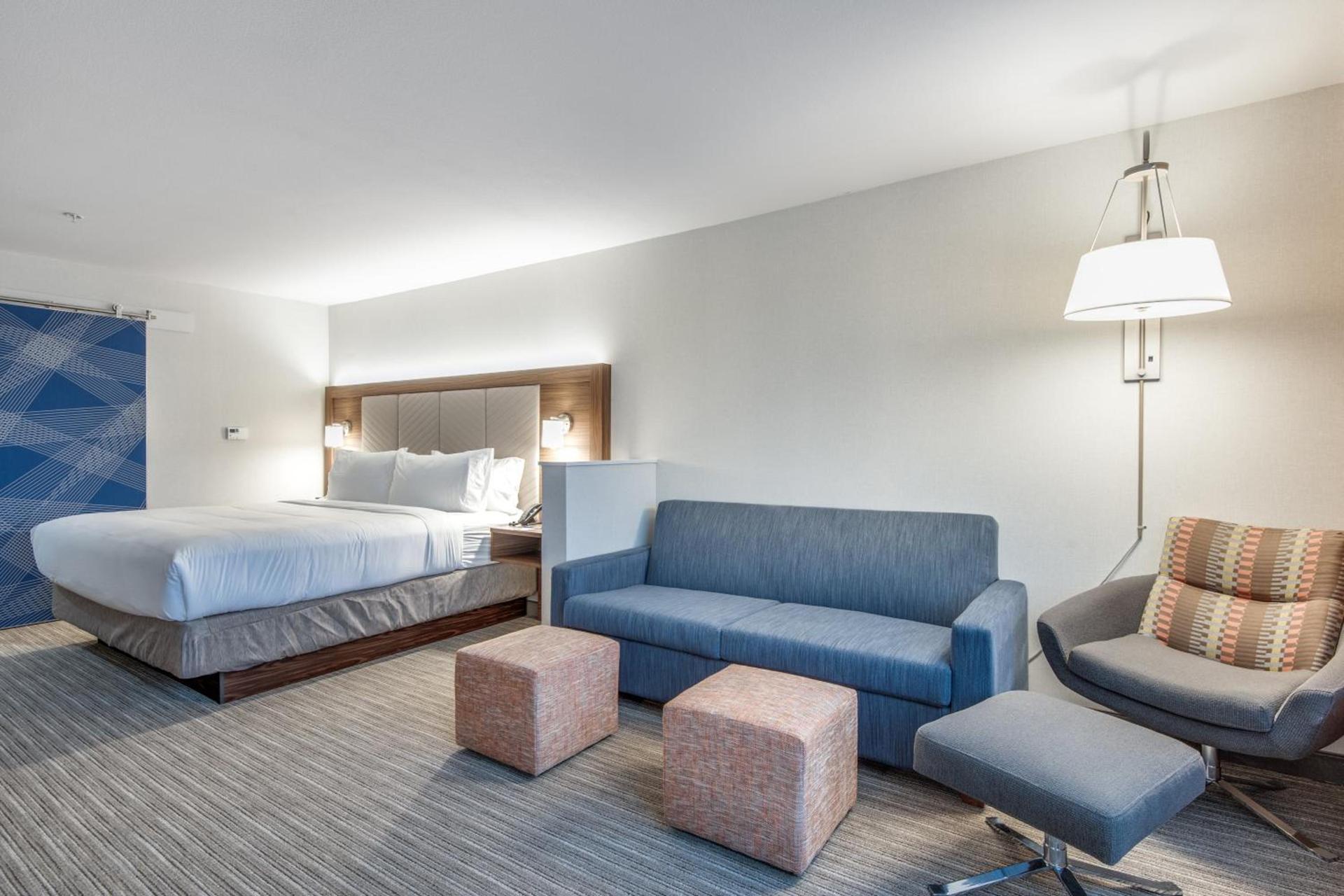 Holiday Inn Express & Suites Dallas North - Addison by IHG photo 58