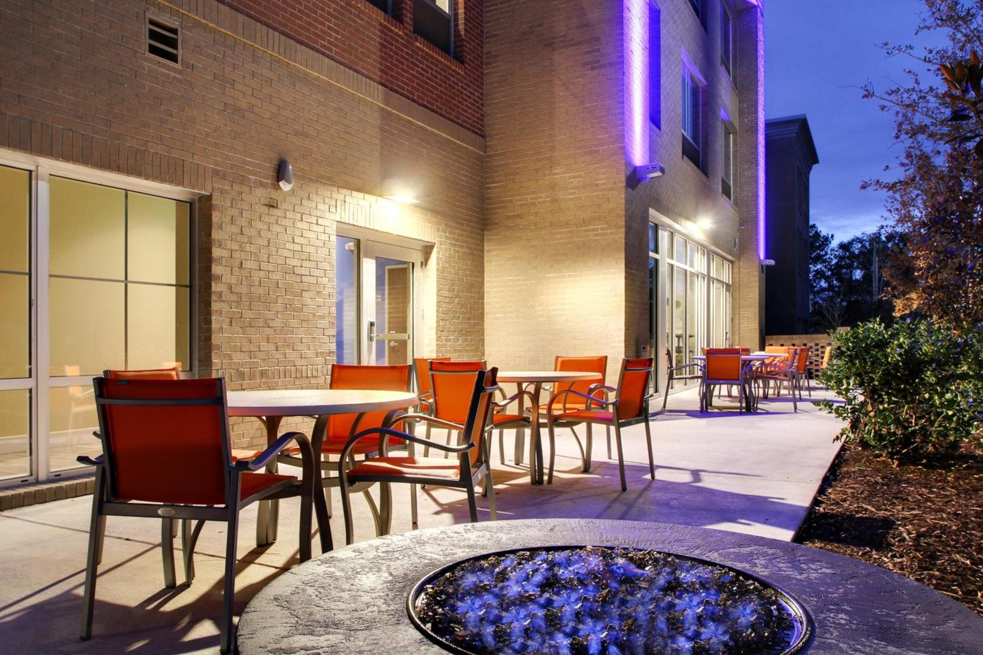 Holiday Inn Express & Suites Charleston NE Mt Pleasant US17 by IHG photo 20