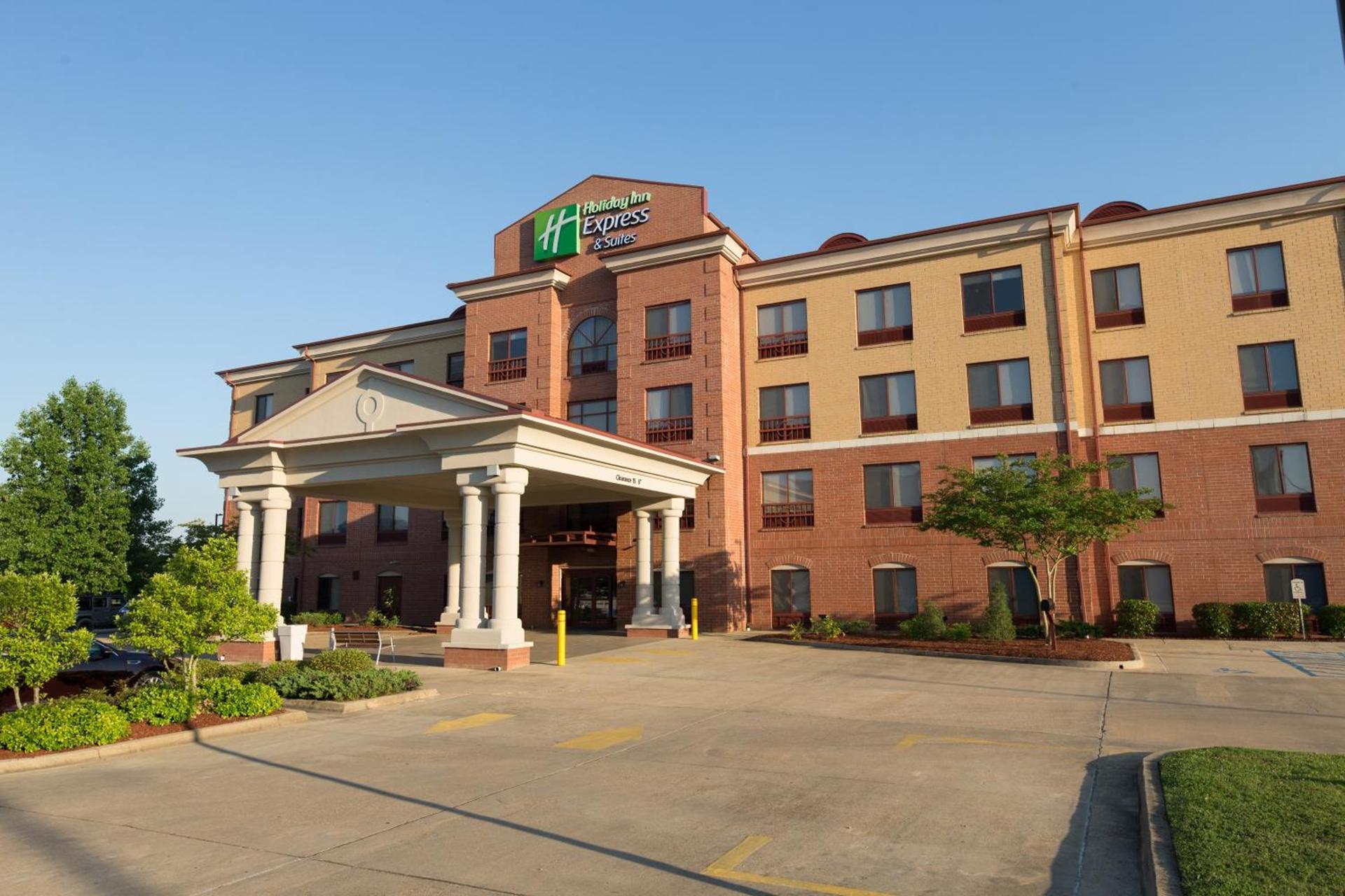 Holiday Inn Express Hotel & Suites Clinton by IHG — hotel in Clinton