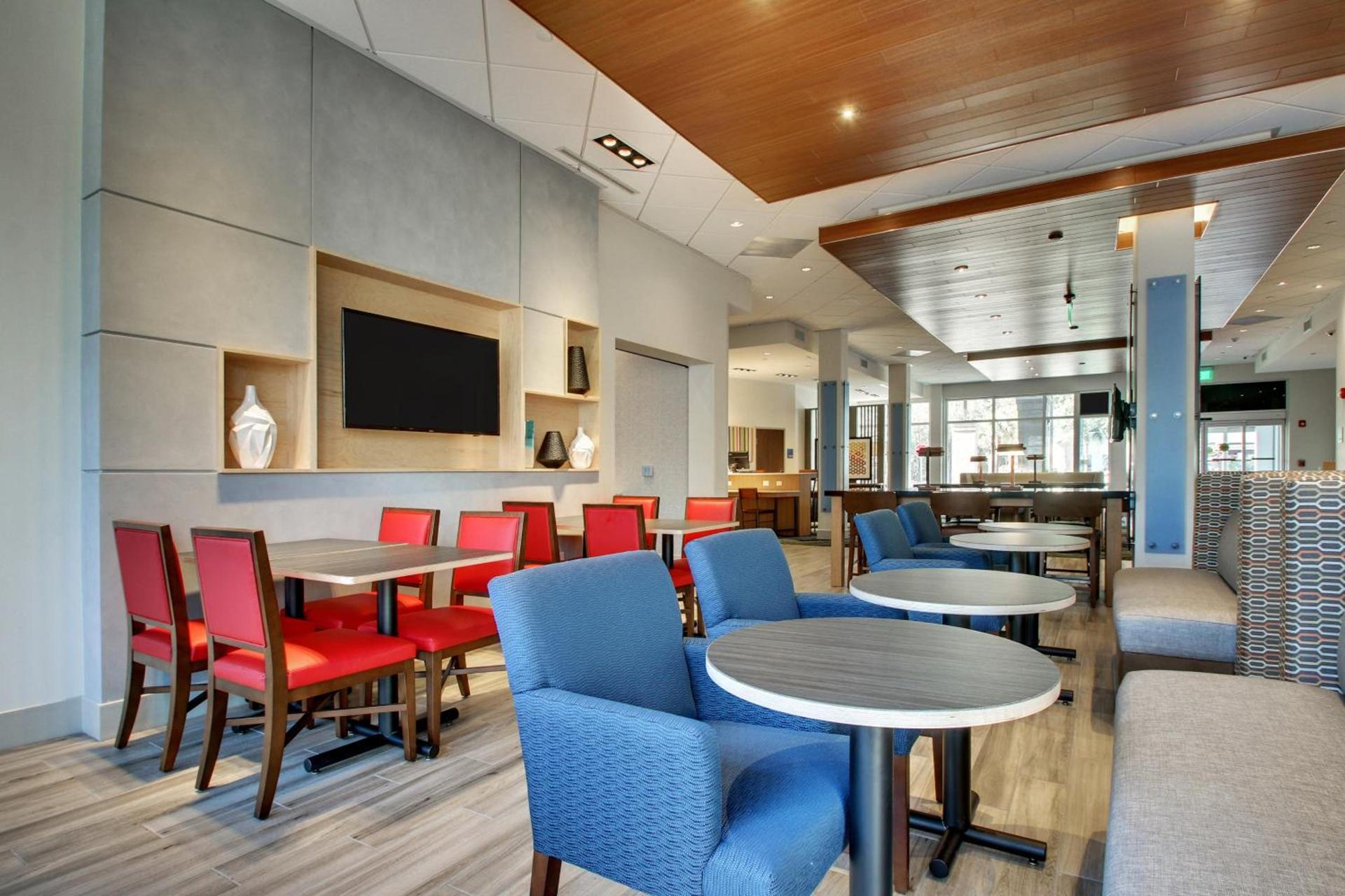 Holiday Inn Express & Suites Charleston NE Mt Pleasant US17 by IHG photo 37