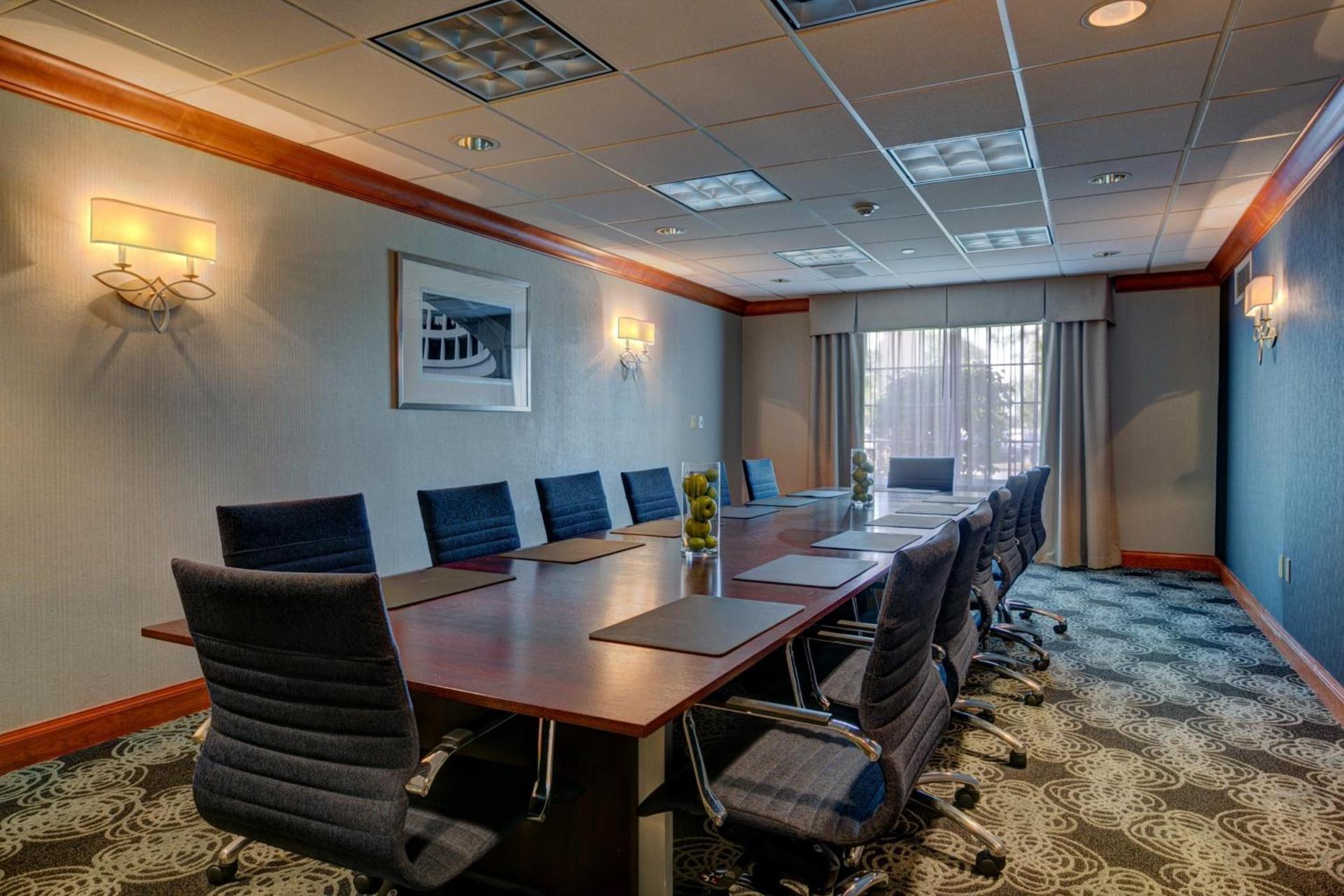 Holiday Inn Milwaukee Airport by IHG photo 3