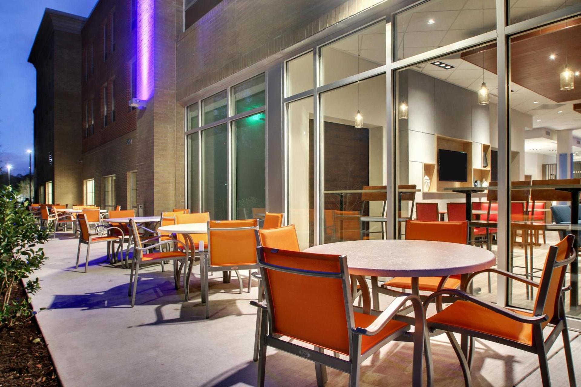 Holiday Inn Express & Suites Charleston NE Mt Pleasant US17 by IHG photo 35