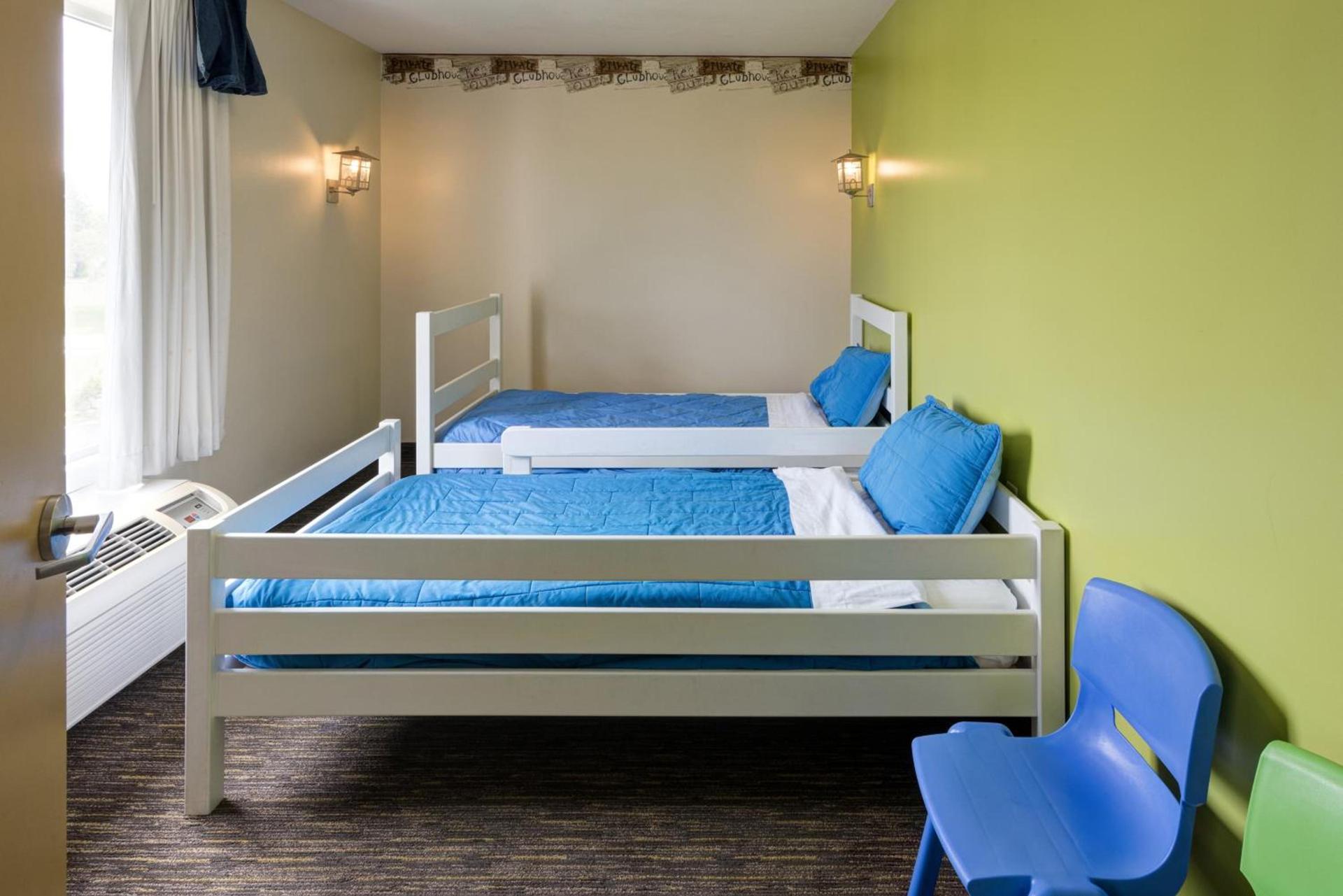 Holiday Inn Express & Suites East Wichita I-35 Andover by IHG photo 23