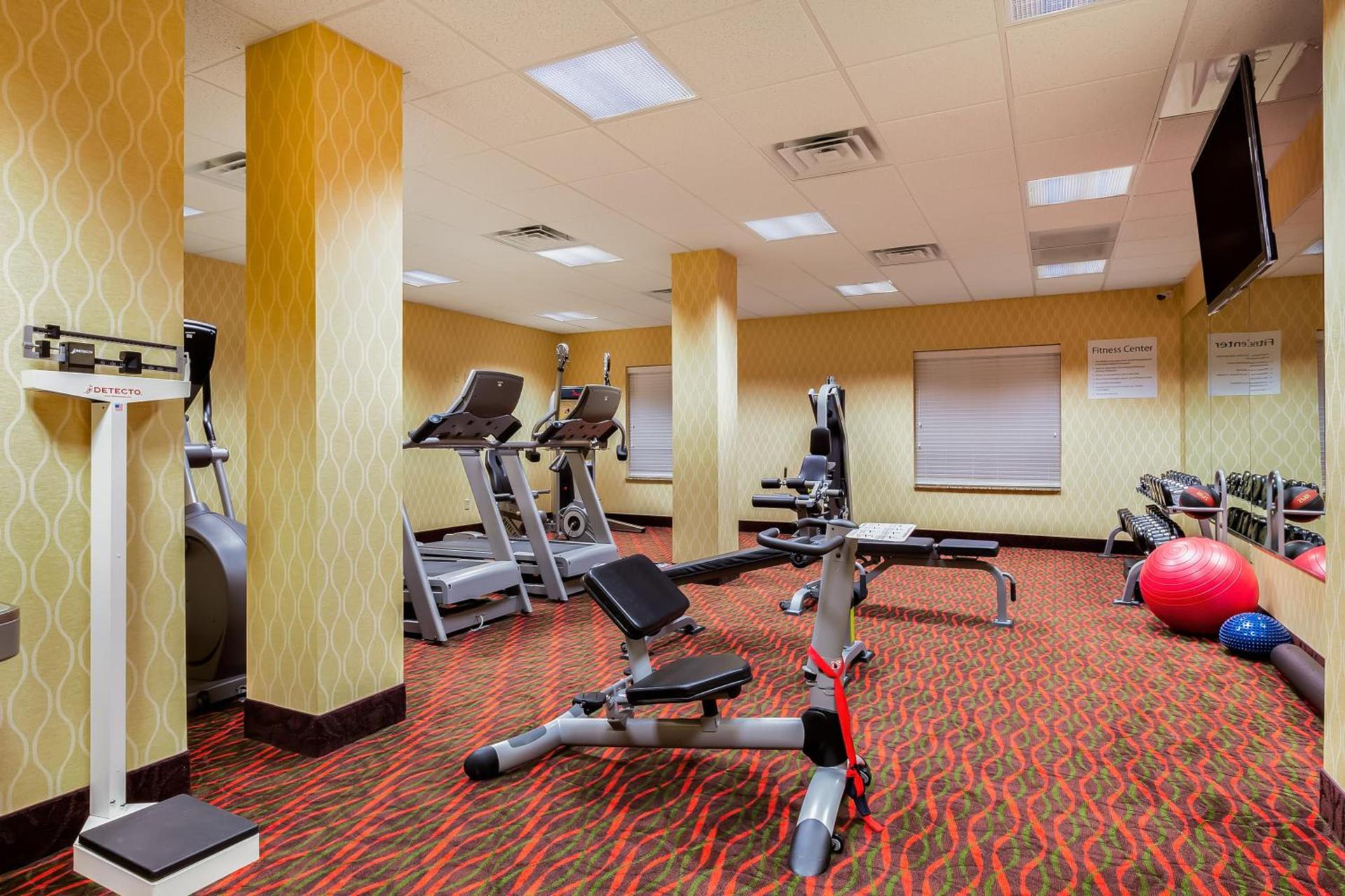 Holiday Inn Express and Suites Missoula by IHG photo 9