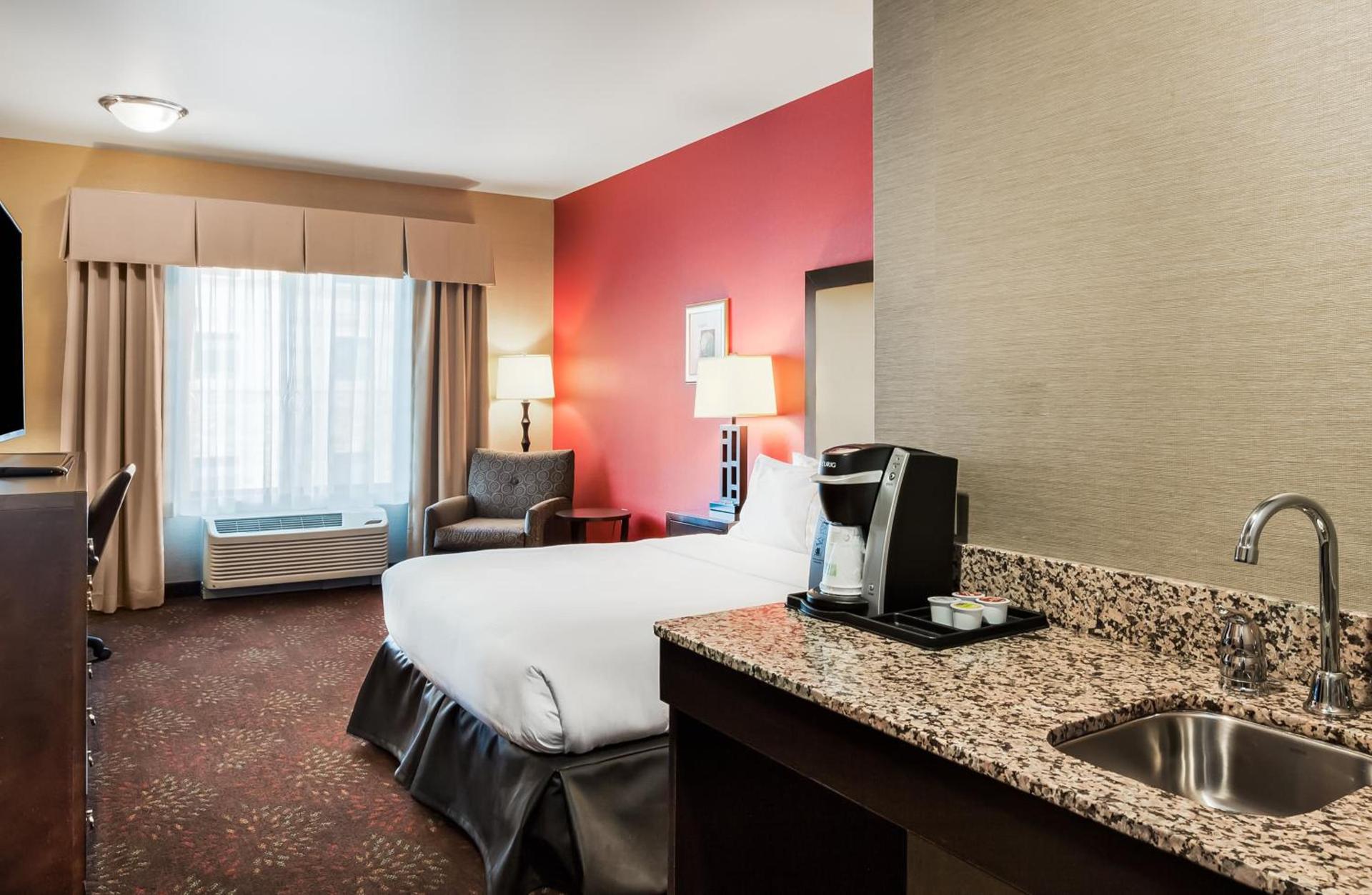 Holiday Inn Express and Suites Missoula by IHG photo 46