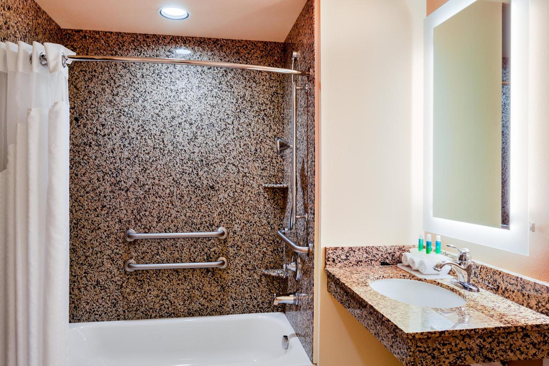 Holiday Inn Express and Suites Missoula by IHG photo 18