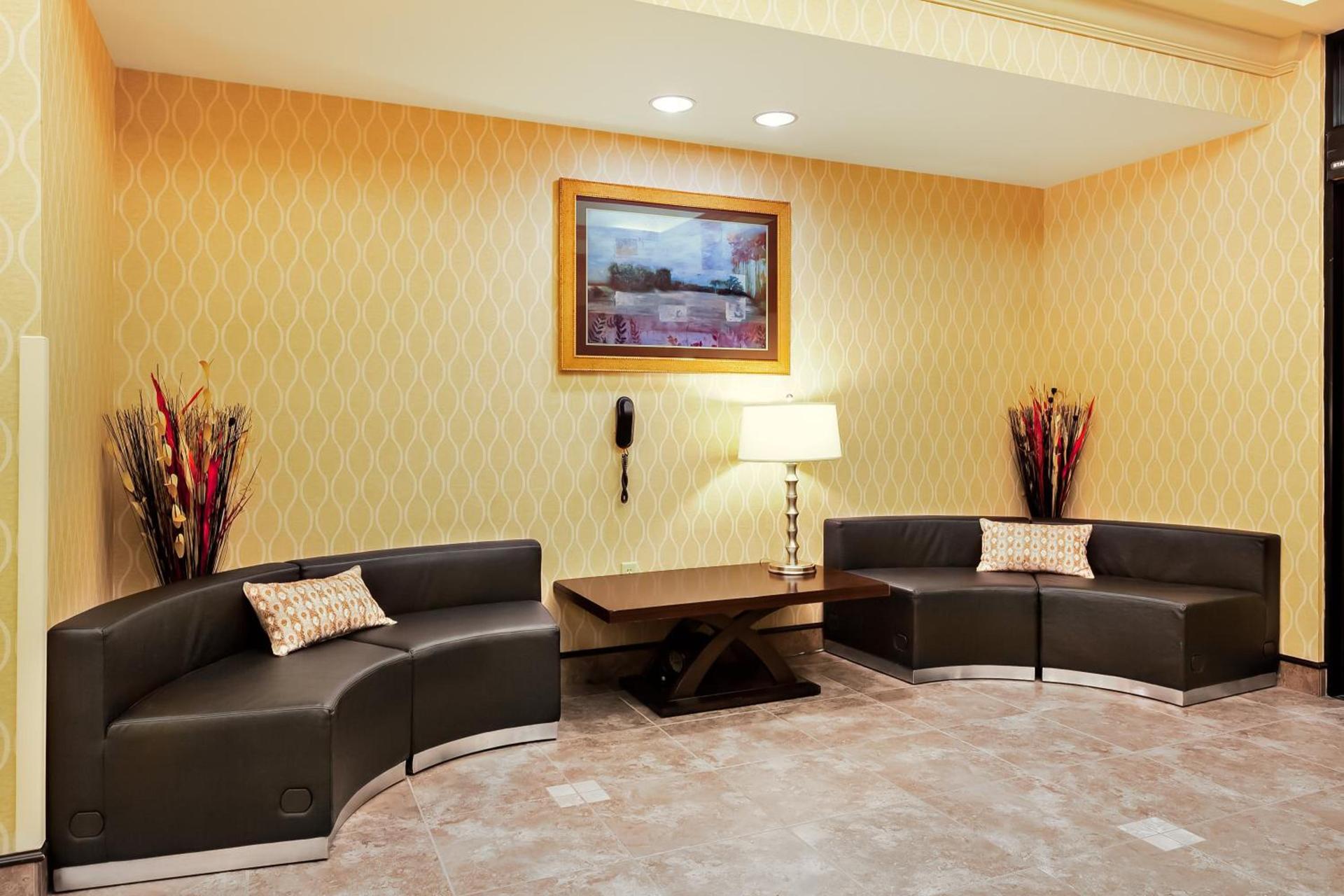Holiday Inn Express and Suites Missoula by IHG photo 4