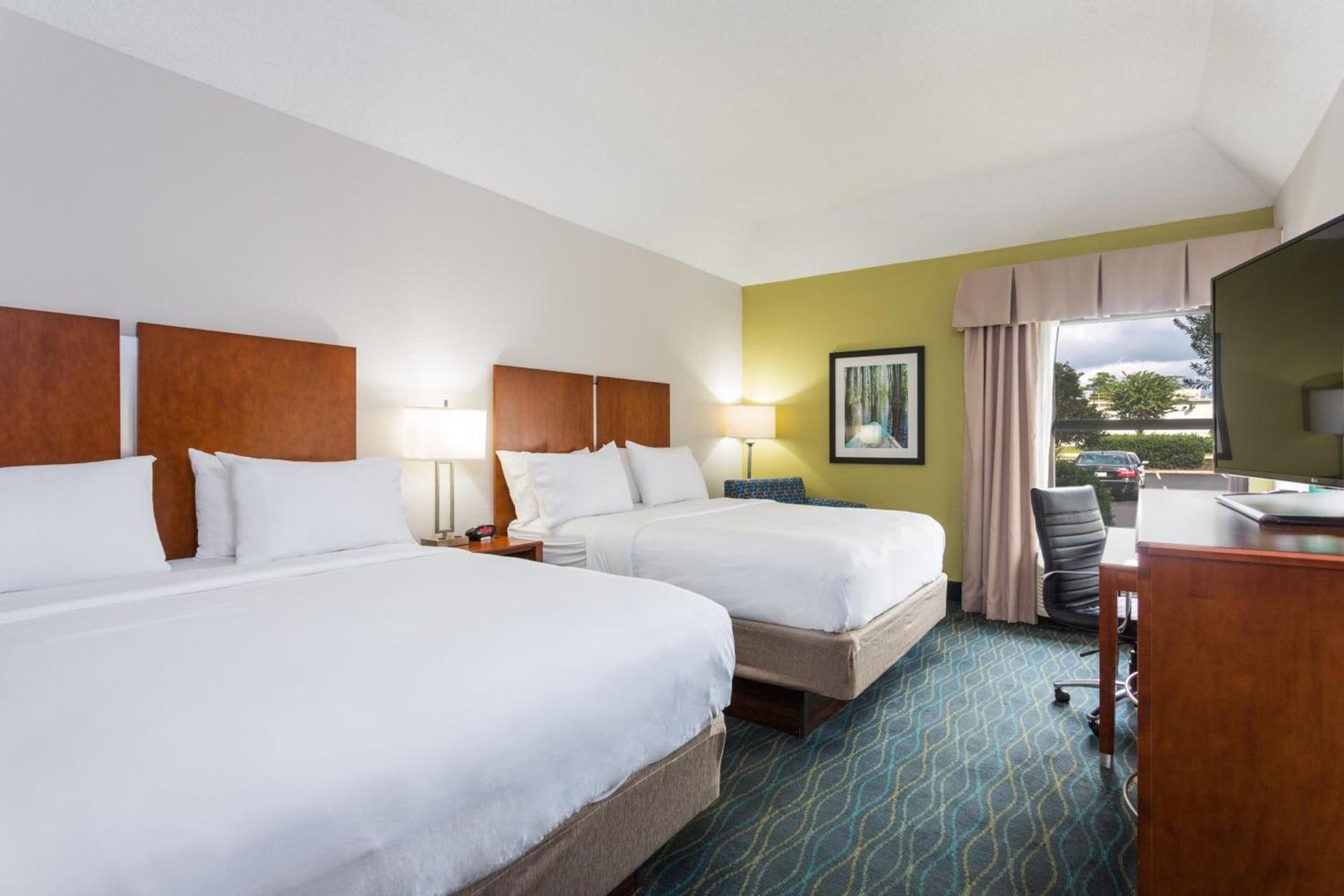 Holiday Inn Express & Suites Wilmington-University Center by IHG photo 31