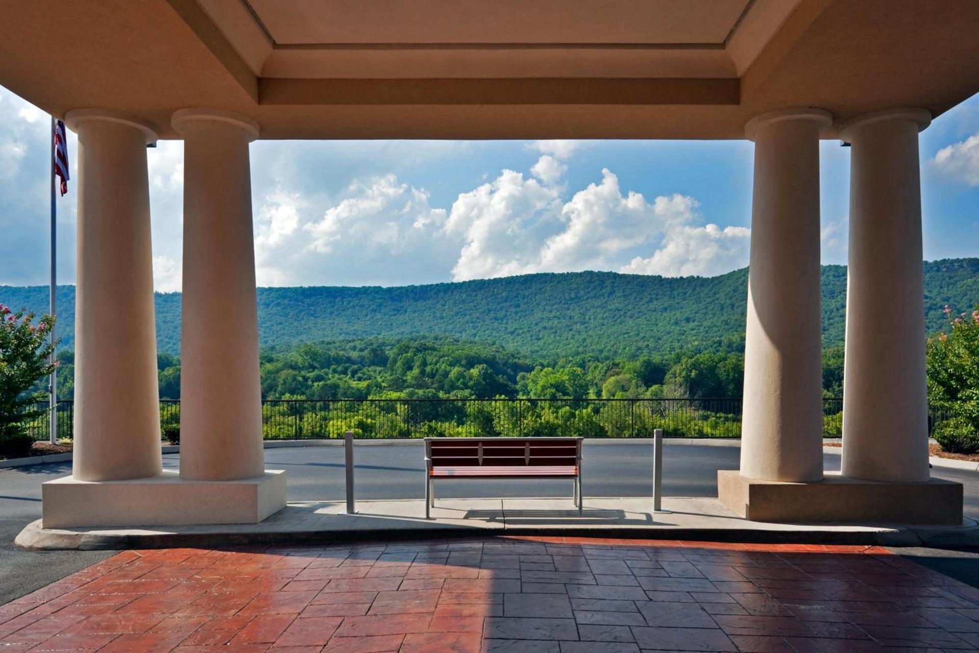 Holiday Inn Express Hotel & Suites Harriman by IHG photo 11