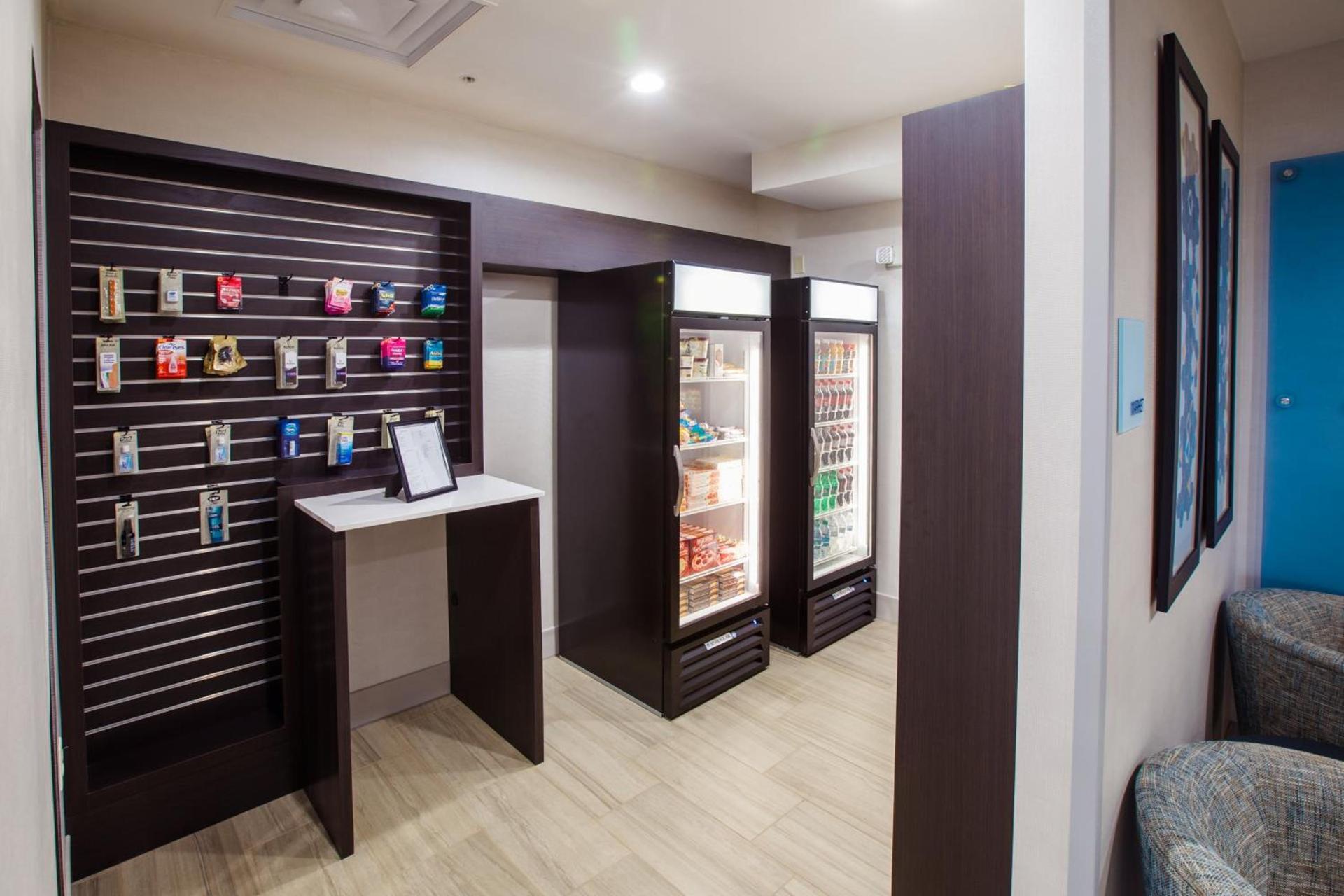 Holiday Inn Express Hotel & Suites Harriman by IHG photo 16