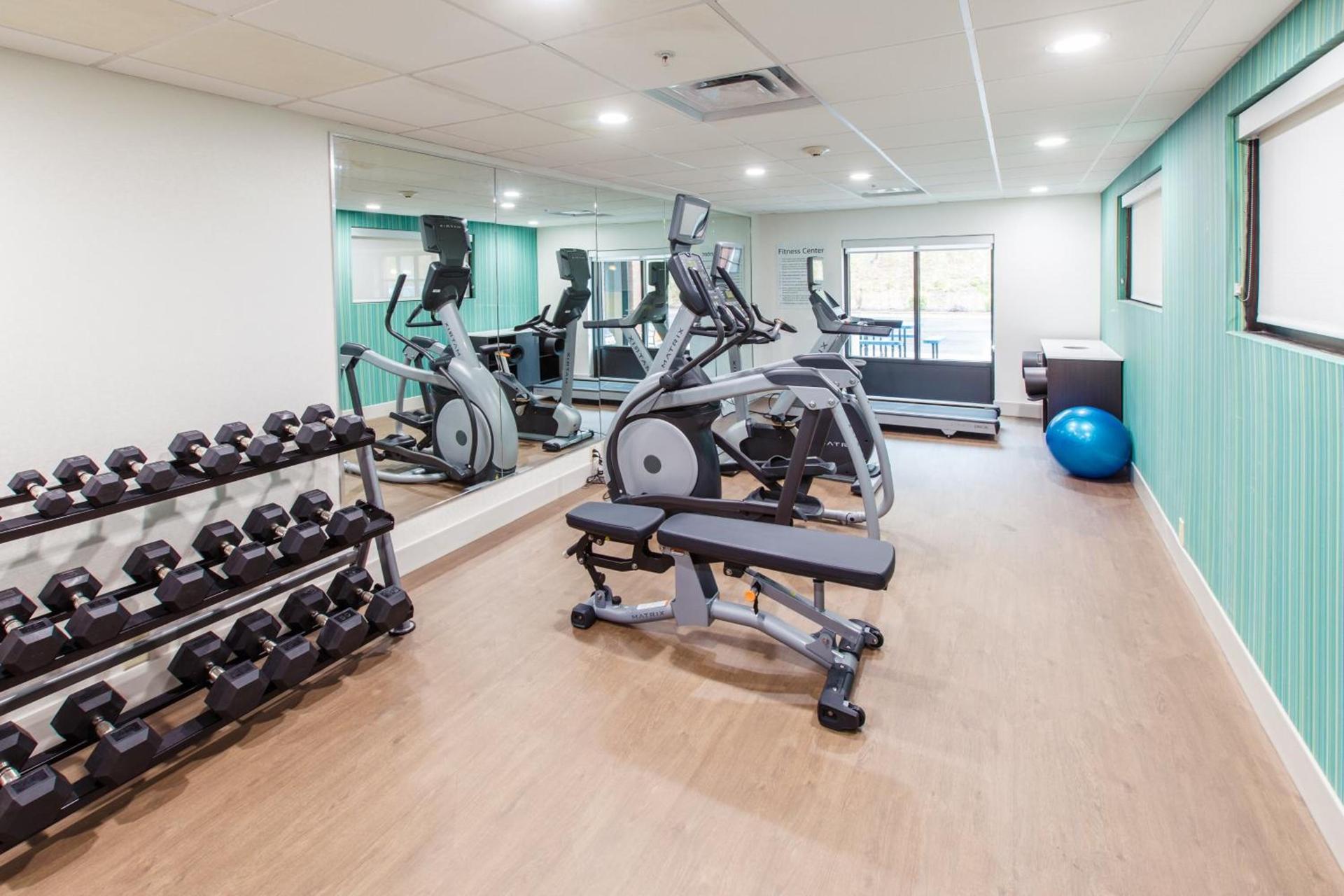 Holiday Inn Express Hotel & Suites Harriman by IHG photo 17