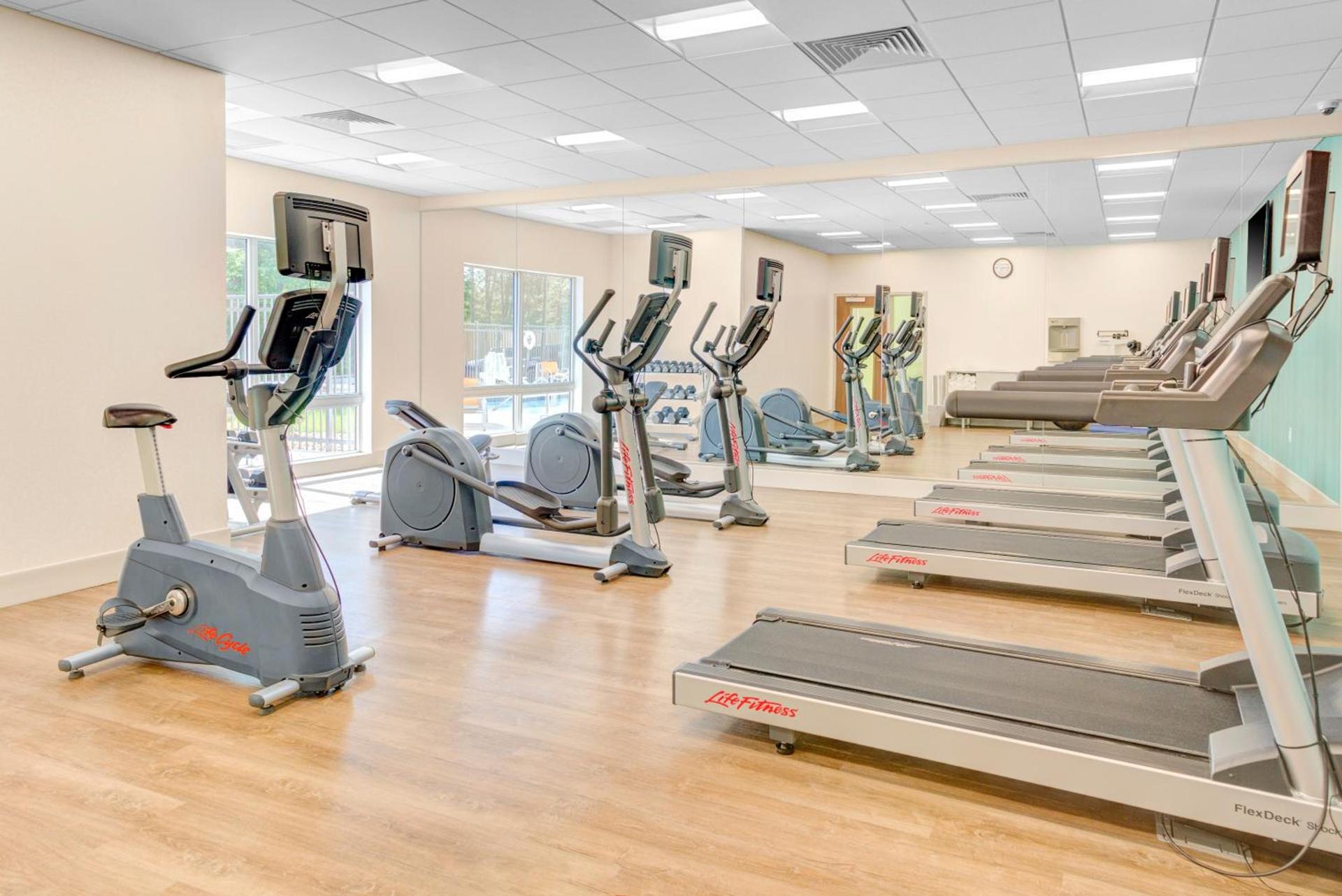 Holiday Inn Express & Suites - King George - Dahlgren by IHG photo 6