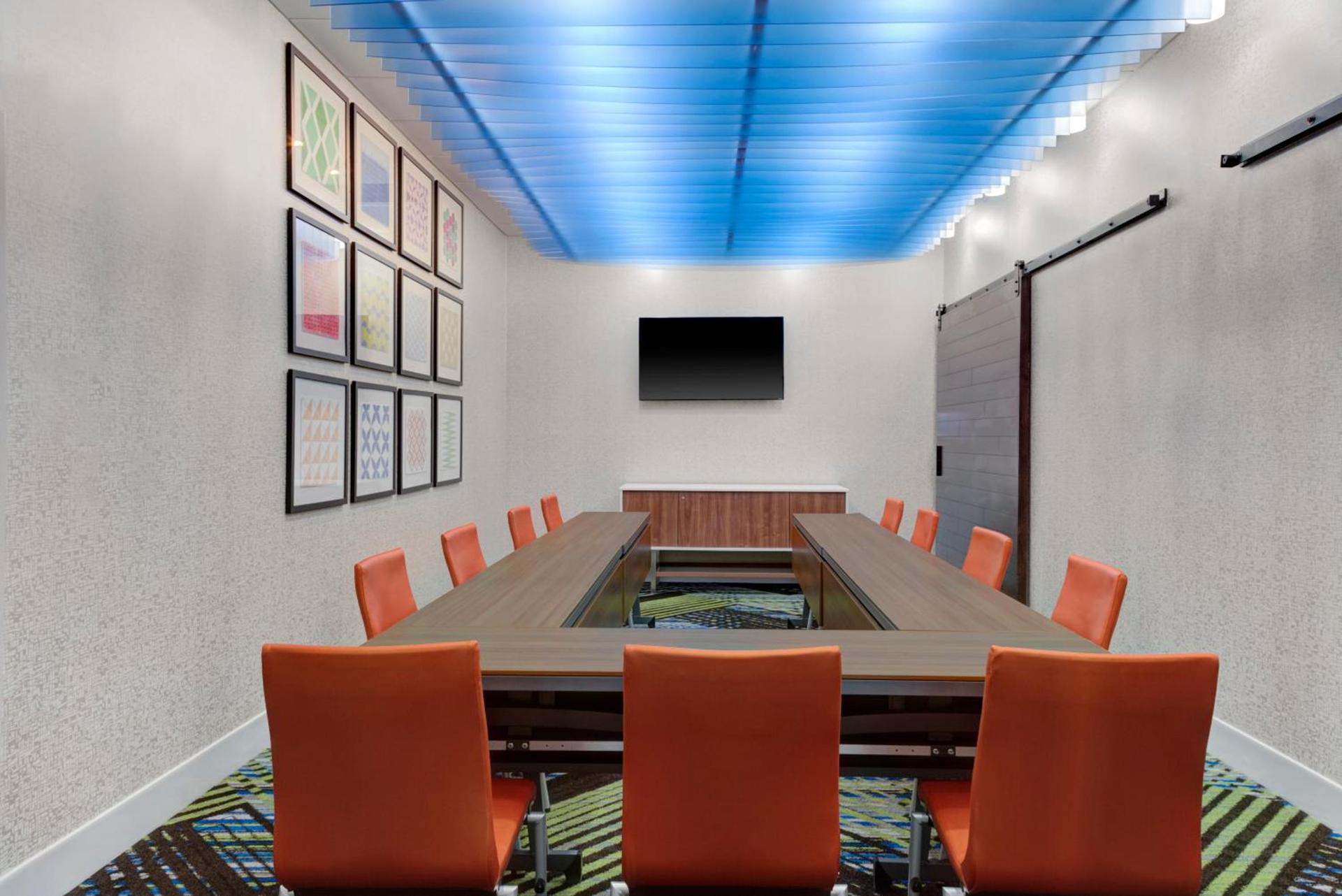 Holiday Inn Express & Suites - King George - Dahlgren by IHG photo 7