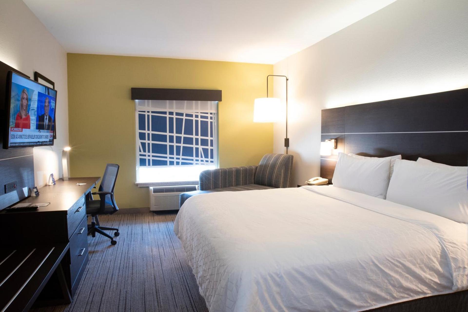 Holiday Inn Express Hotel & Suites Chester by IHG photo 11
