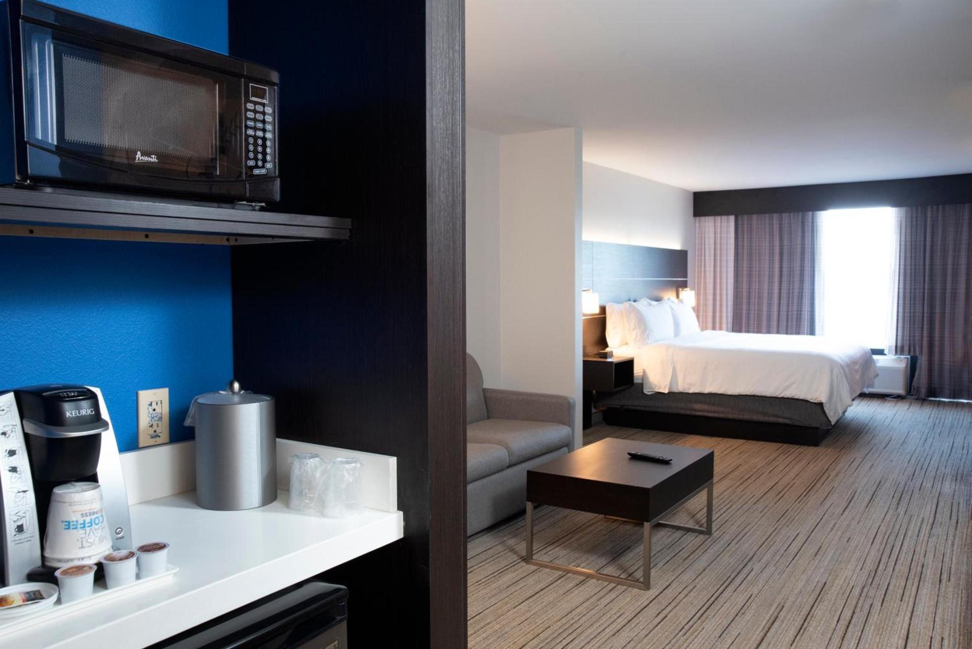 Holiday Inn Express Hotel & Suites Chester by IHG photo 32
