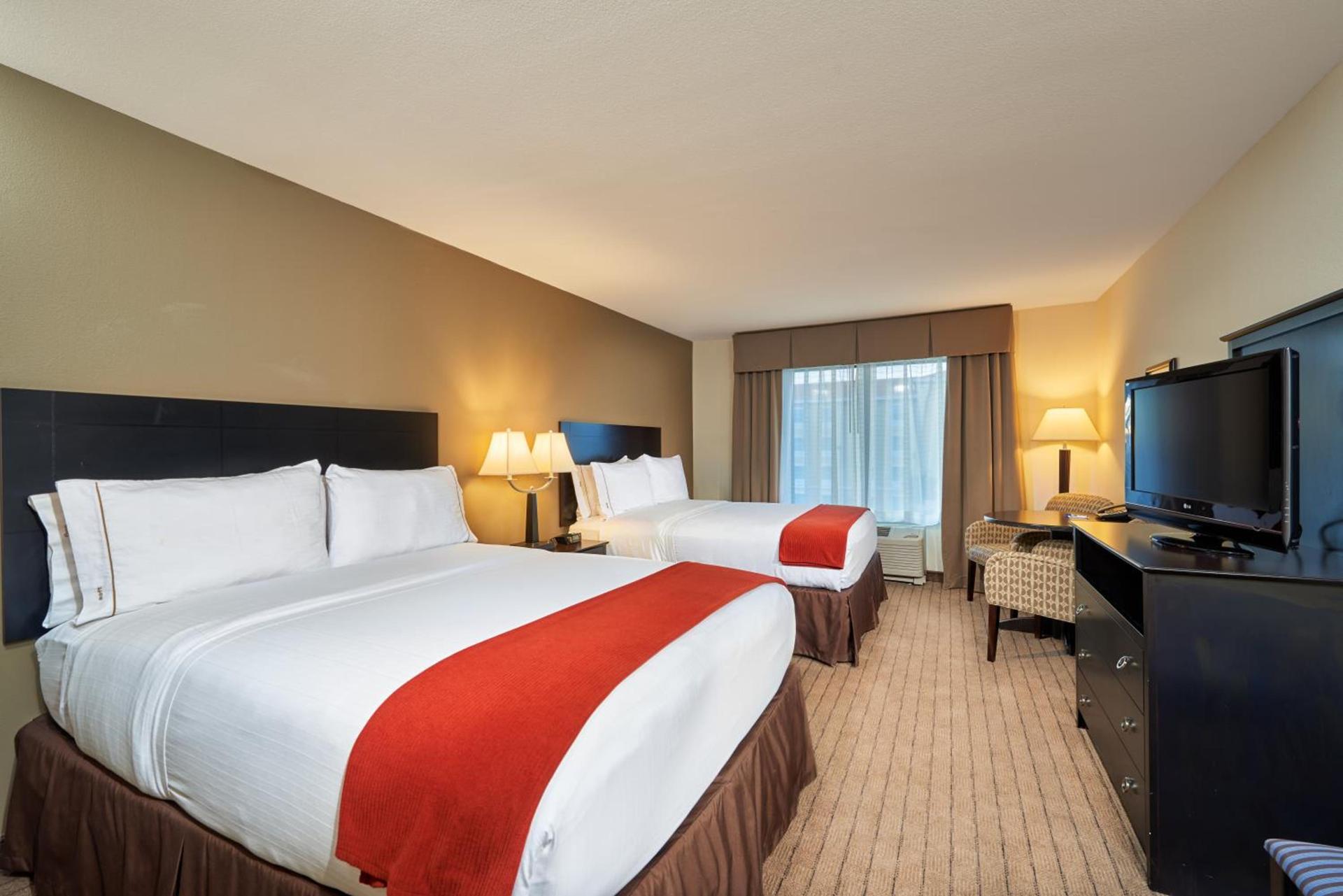 Holiday Inn Express & Suites El Paso Airport by IHG photo 20