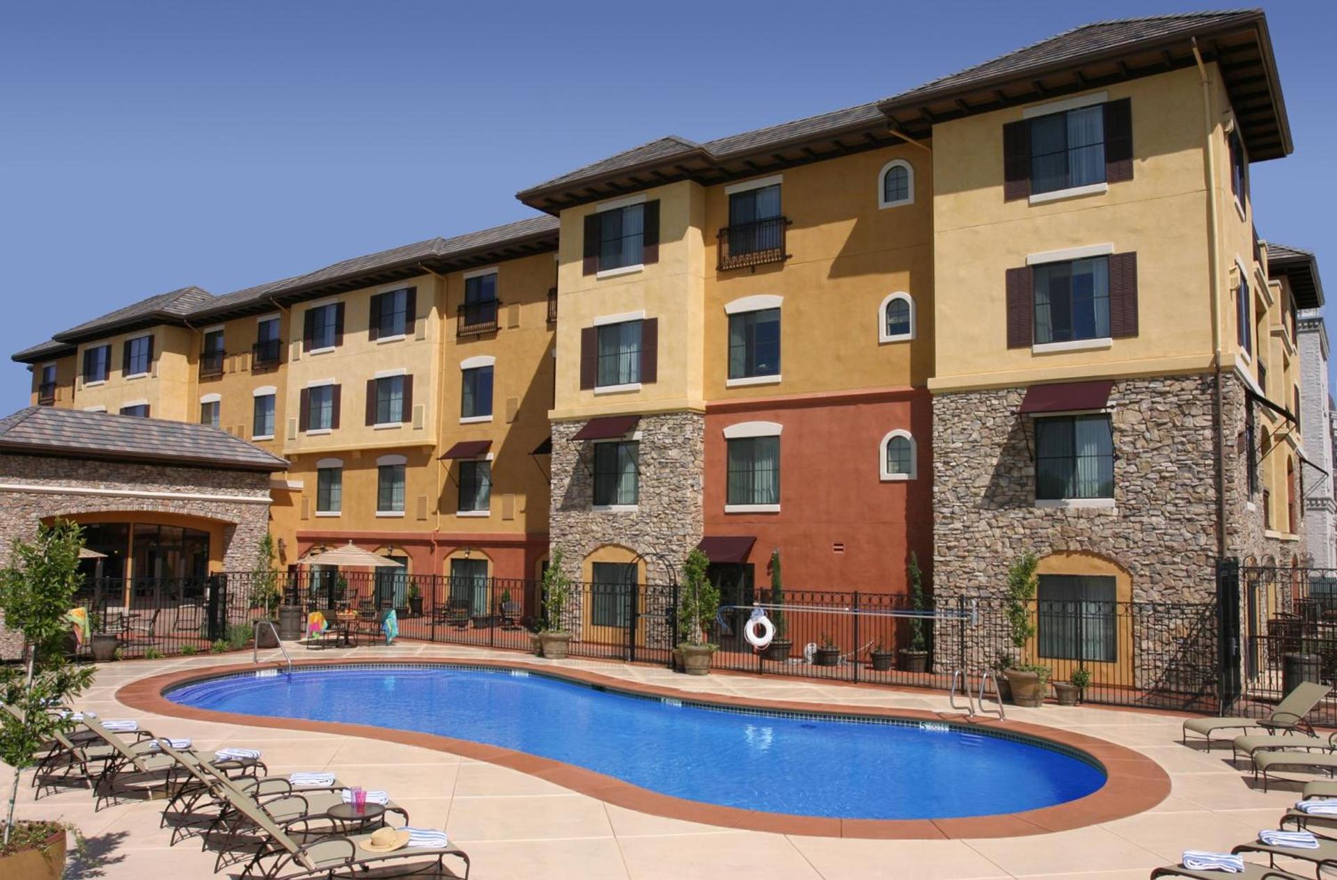 Holiday Inn Express Hotel & Suites El Dorado Hills by IHG photo 2