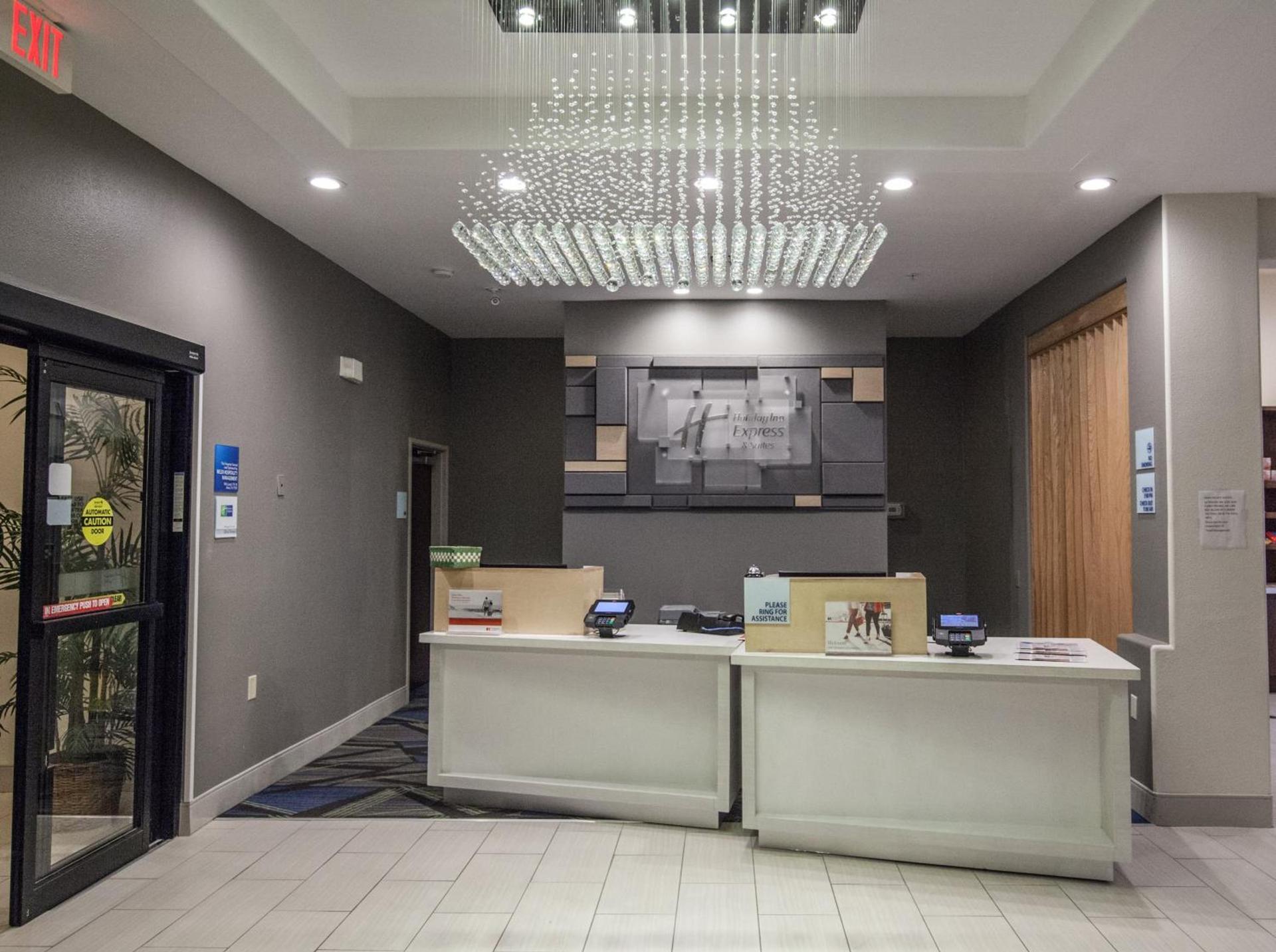 Holiday Inn Express Houston-Alvin by IHG photo 20
