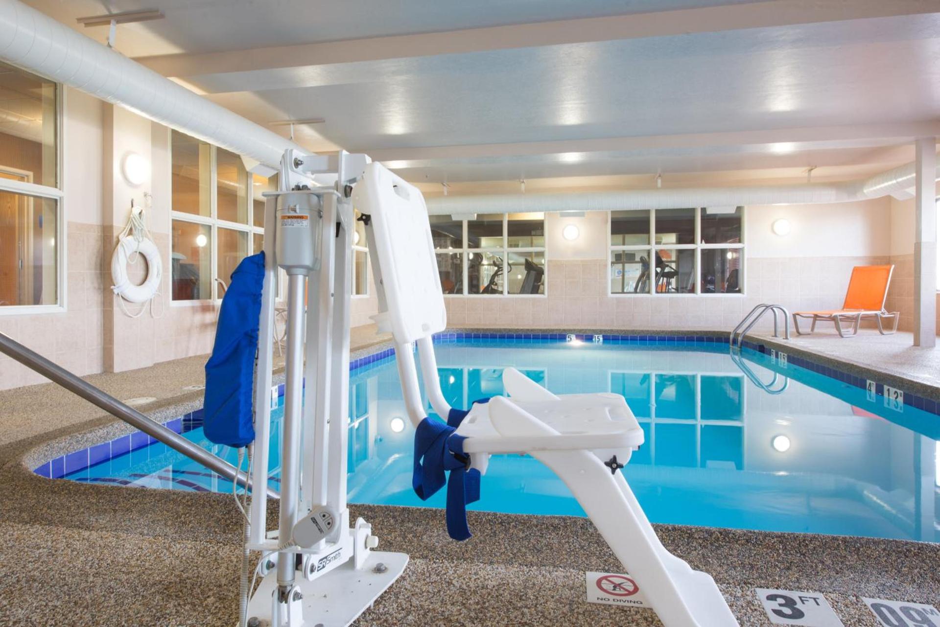 Holiday Inn Express & Suites Douglas by IHG photo 13