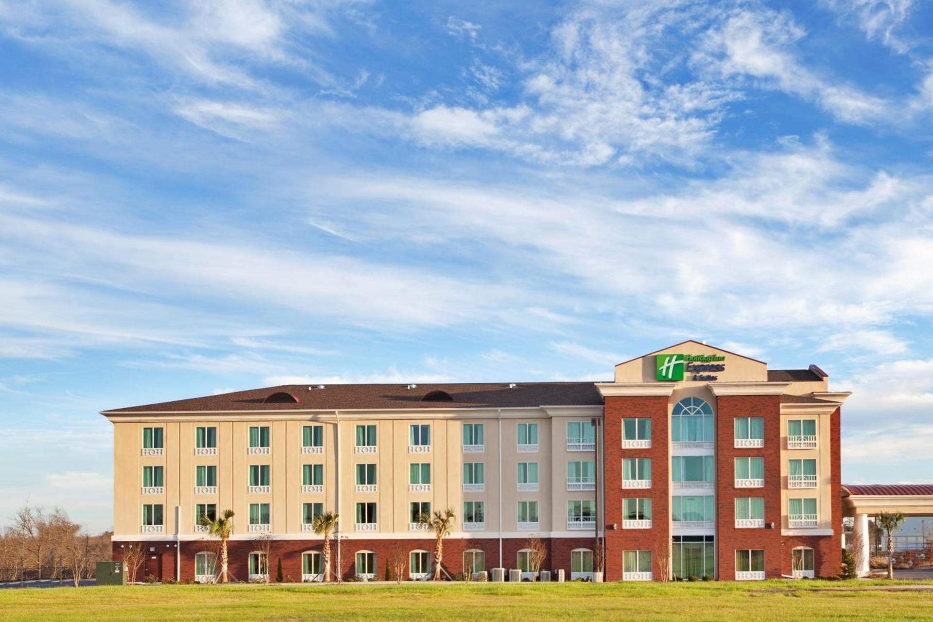 Holiday Inn Express and Suites Newberry by IHG — hotel in Newberry