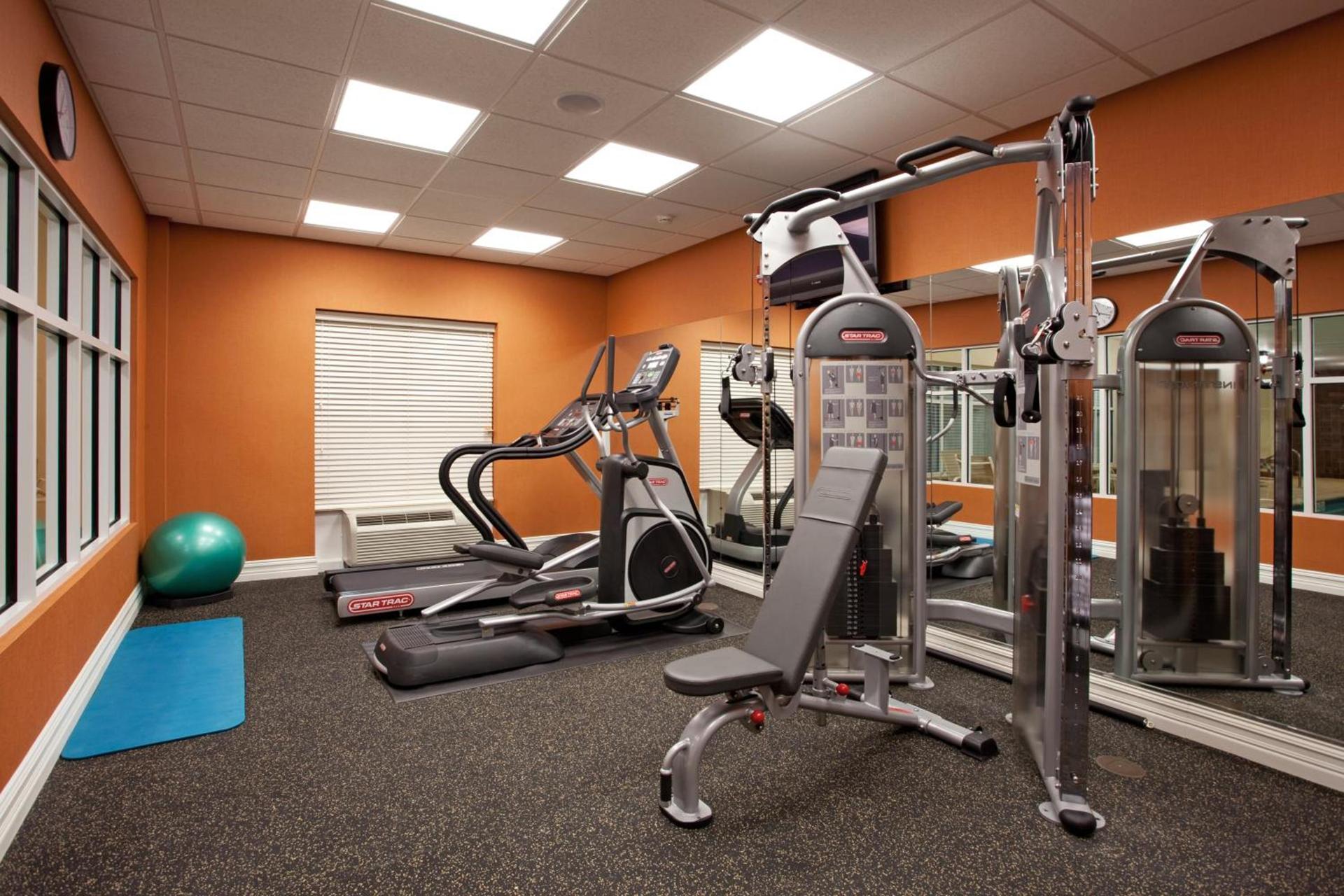 Holiday Inn Express and Suites Newberry by IHG photo 4