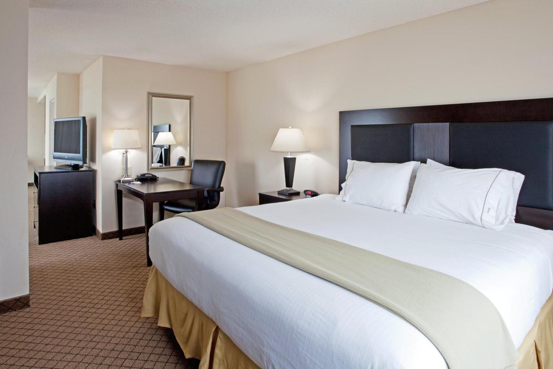 Holiday Inn Express and Suites Newberry by IHG photo 33