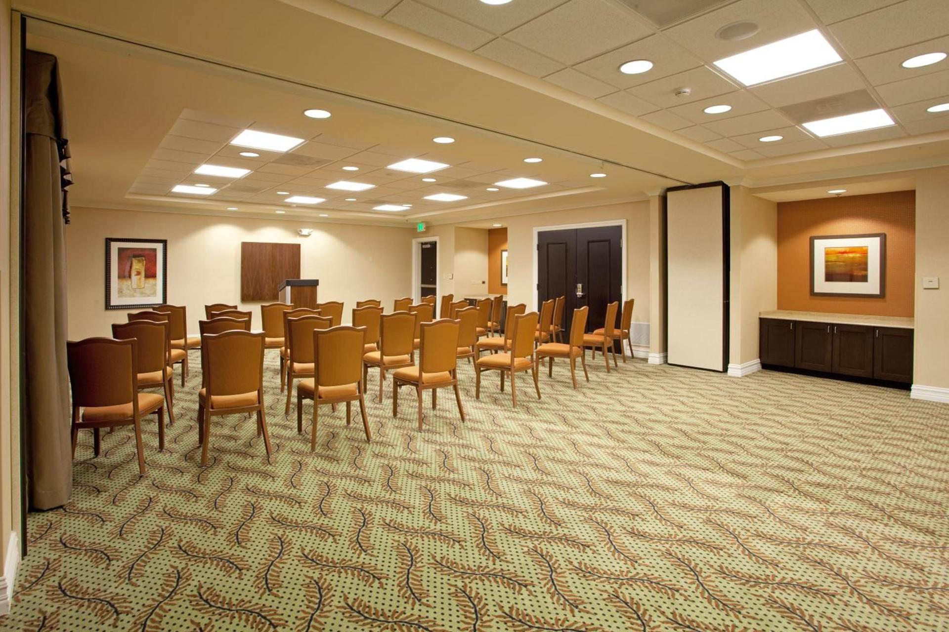 Holiday Inn Express and Suites Newberry by IHG photo 22
