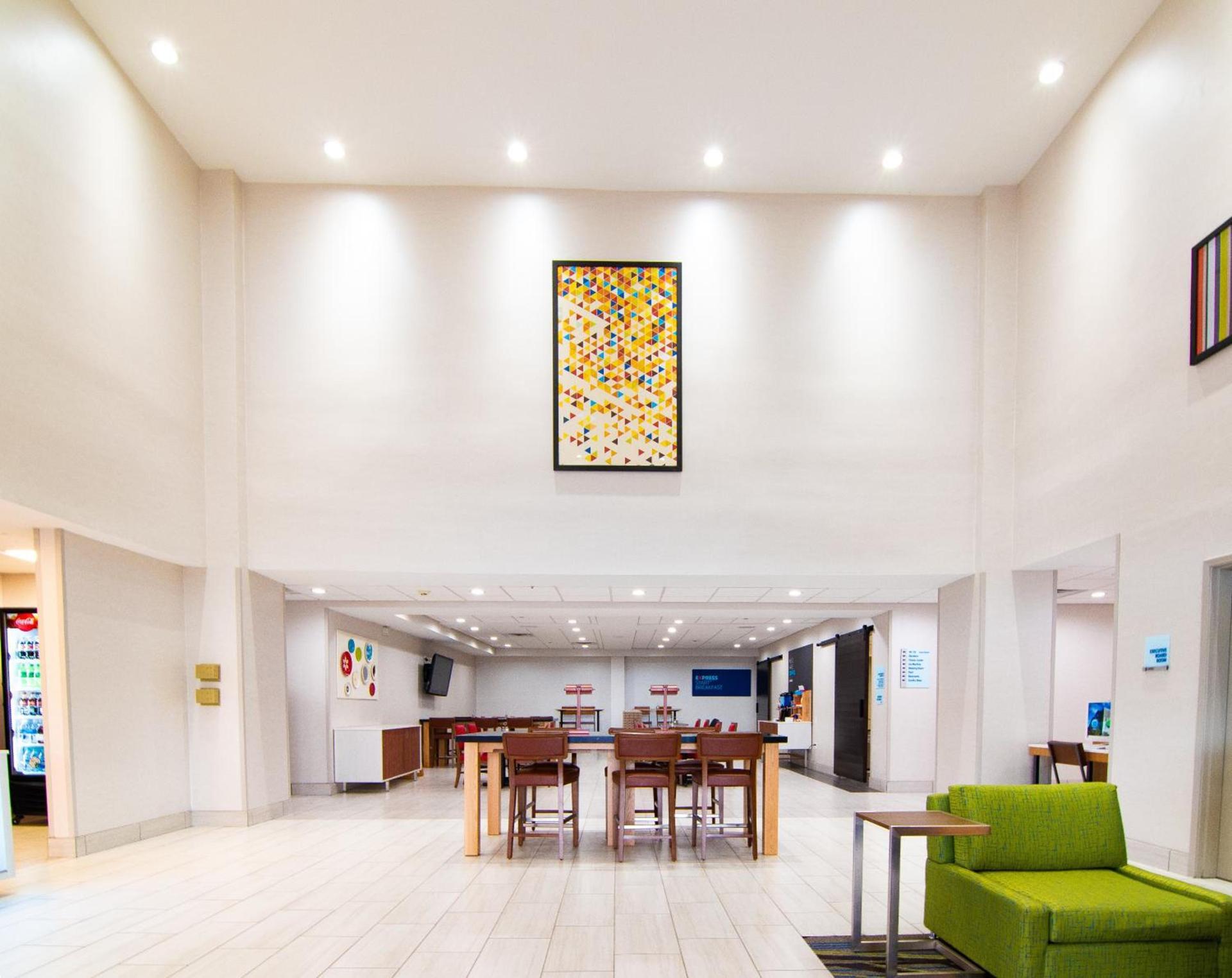 Holiday Inn Express & Suites - Indianapolis Northwest by IHG photo 15