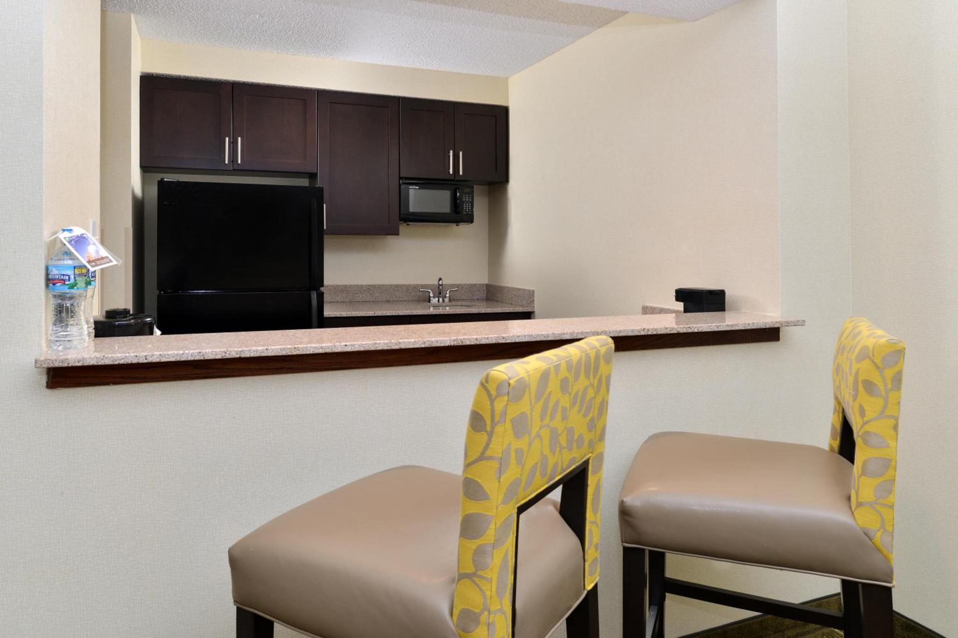 Holiday Inn Express Hotel & Suites Indianapolis W - Airport Area by IHG photo 12