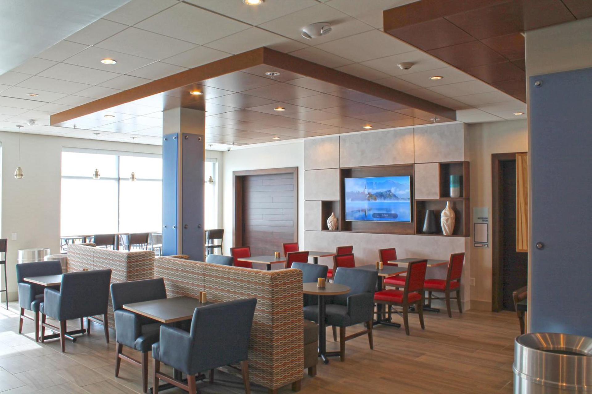 Holiday Inn Express & Suites - St. Louis South - I-55 by IHG photo 9