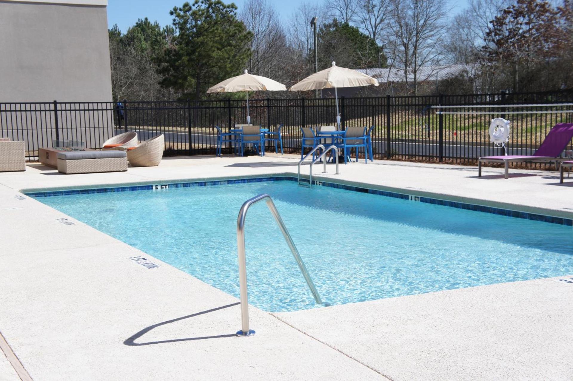 La Quinta Inn & Suites by Wyndham Braselton photo 42
