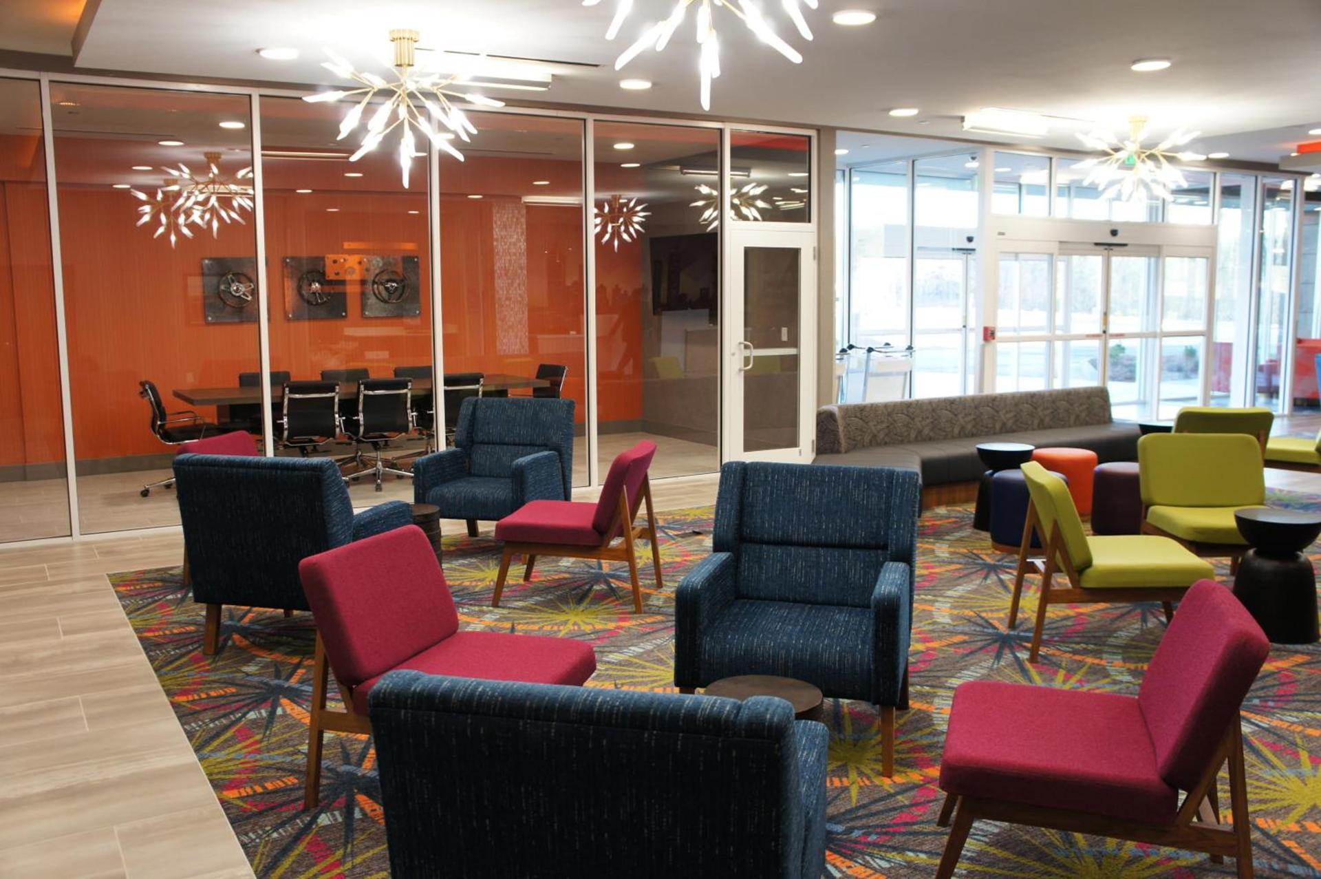 La Quinta Inn & Suites by Wyndham Braselton photo 48