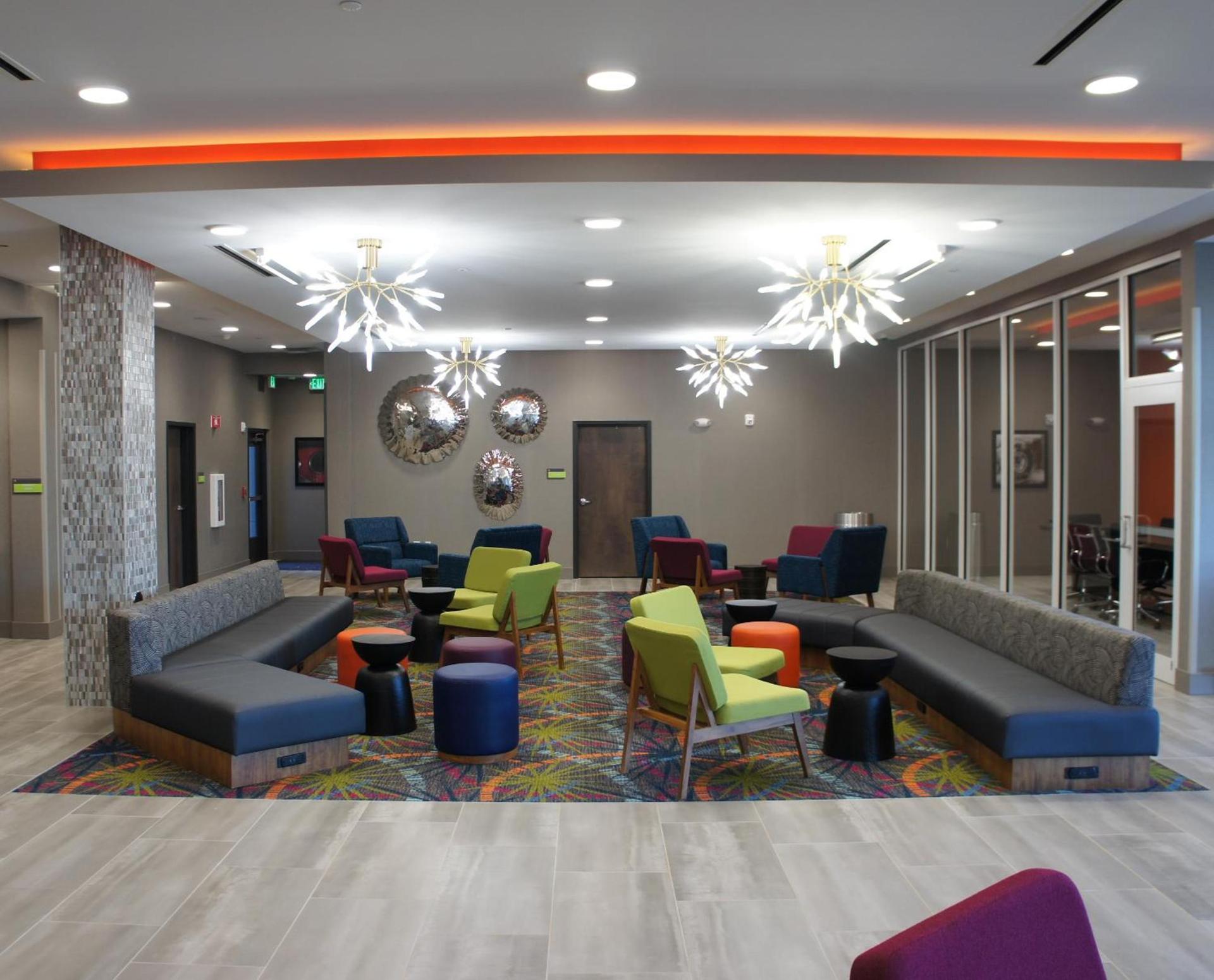 La Quinta Inn & Suites by Wyndham Braselton photo 44