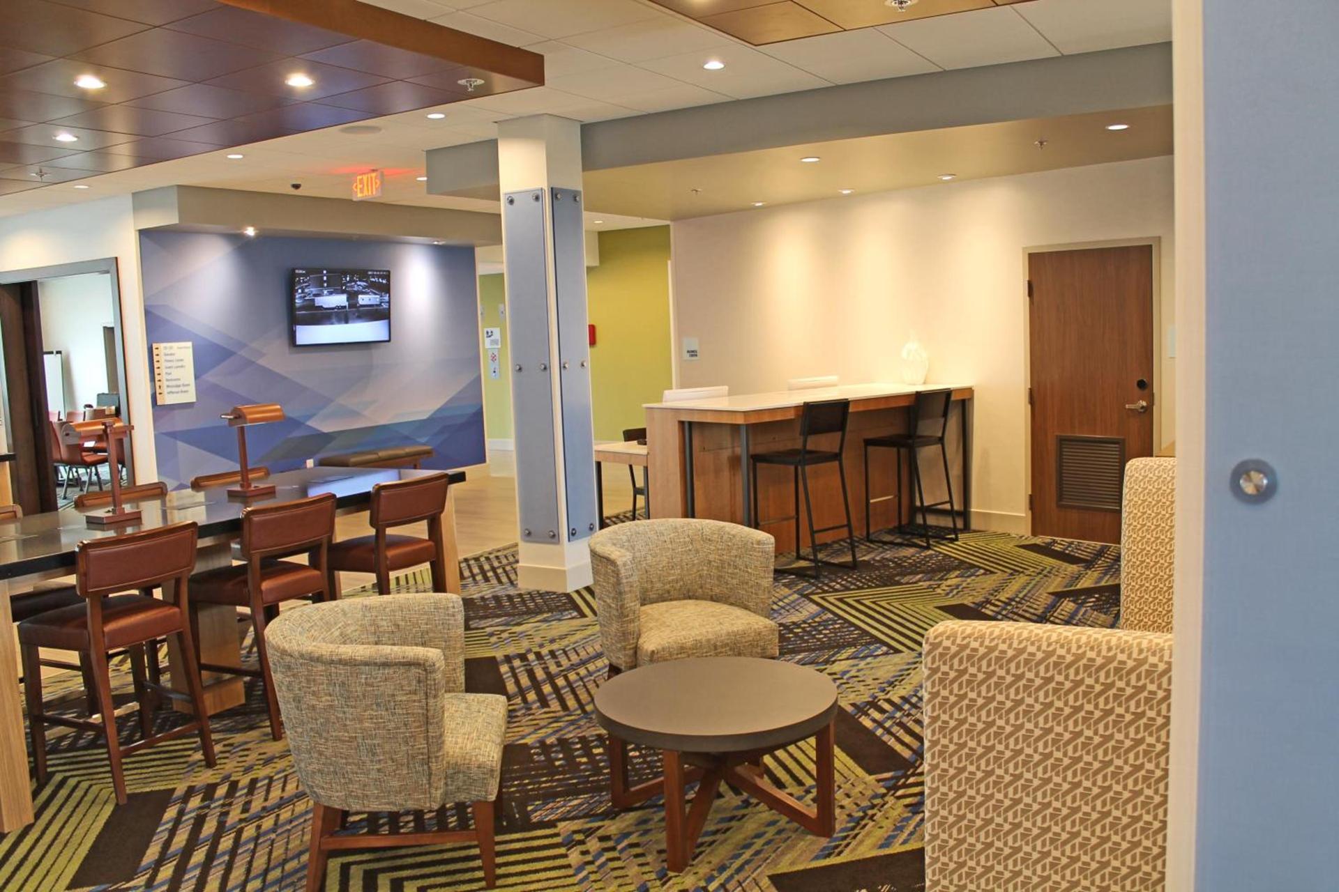 Holiday Inn Express & Suites - St. Louis South - I-55 by IHG photo 10