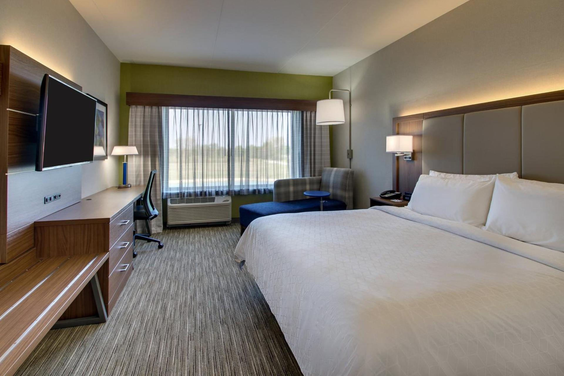 Holiday Inn Express & Suites Findlay North by IHG photo 48