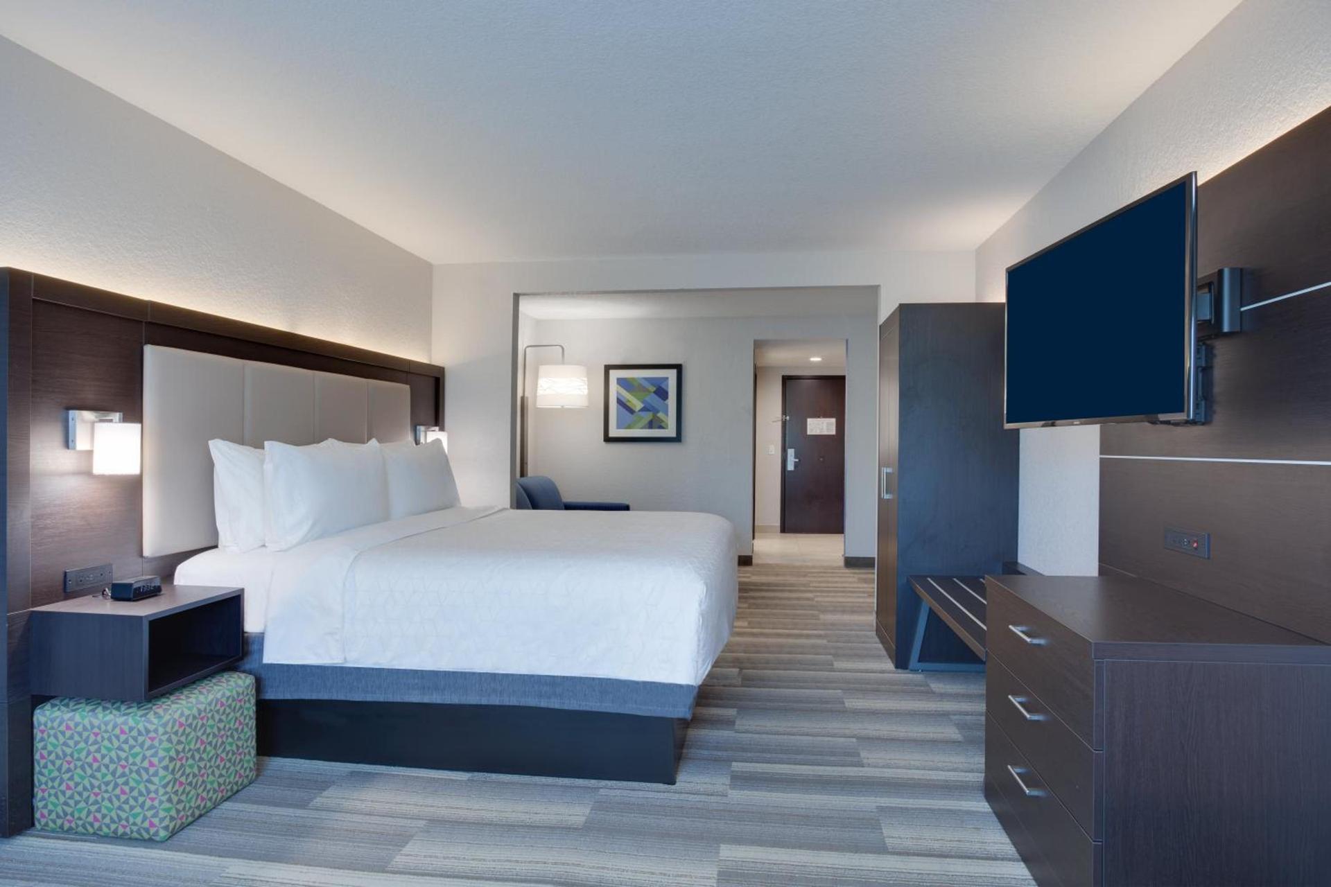 Holiday Inn Express Hotel & Suites Fort Lauderdale Airport/Cruise Port by IHG photo 22