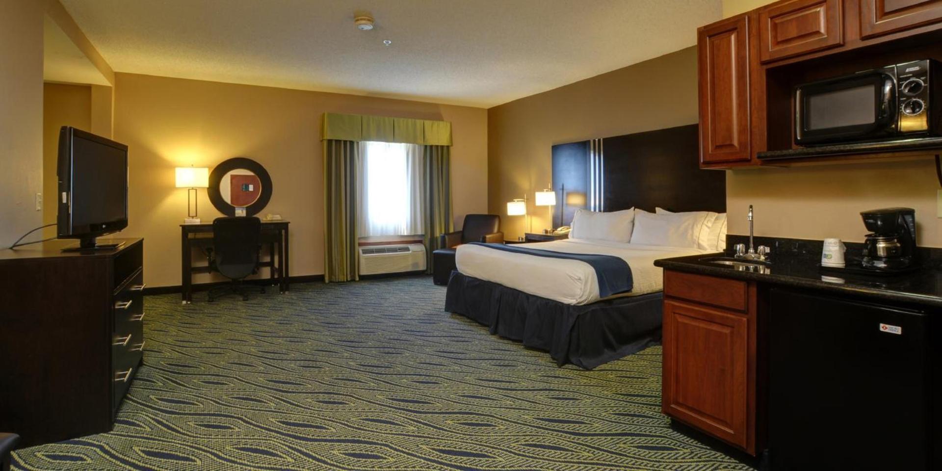 Holiday Inn Express & Suites Midwest City by IHG photo 25