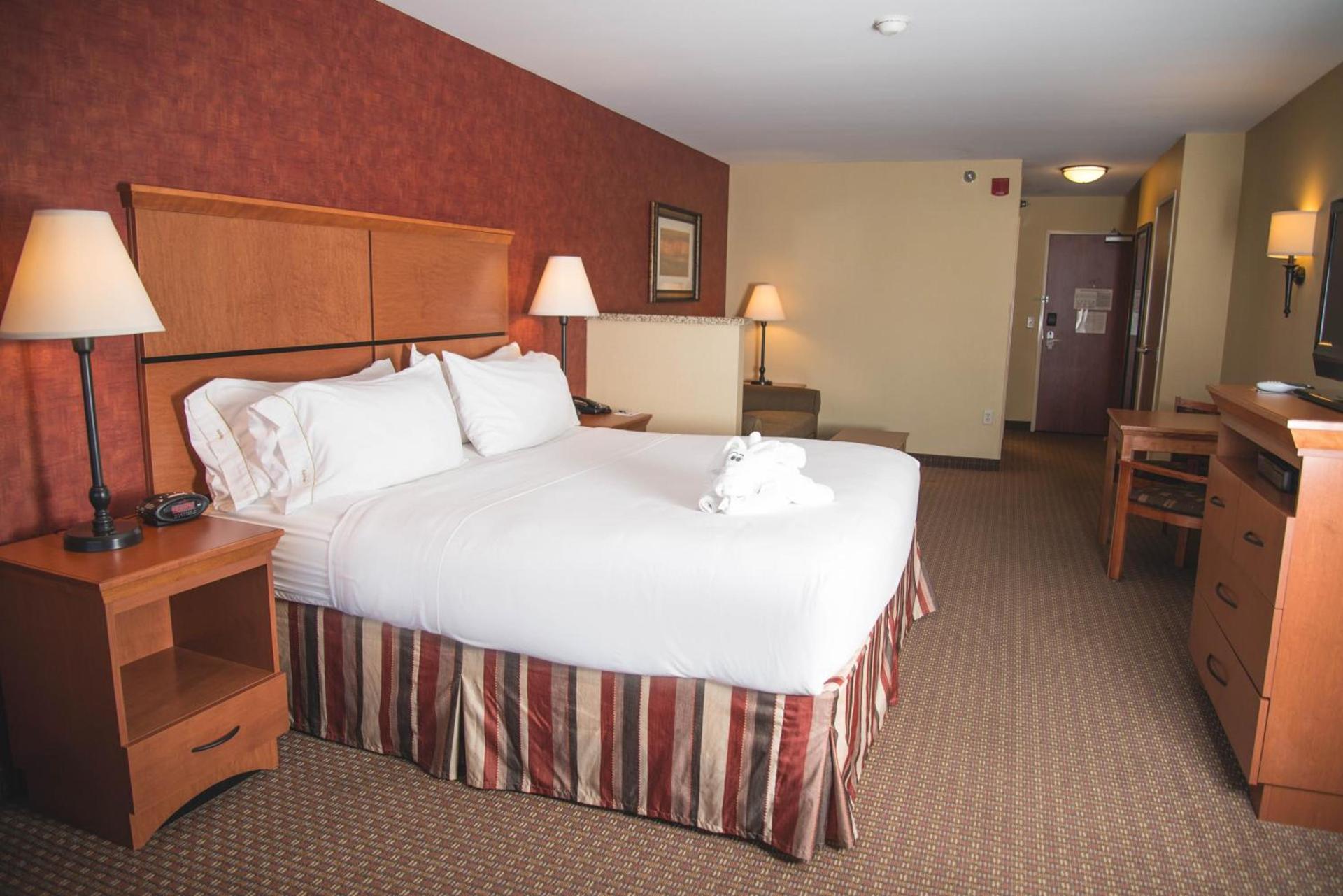 Holiday Inn Express Hotel & Suites Loveland by IHG photo 26