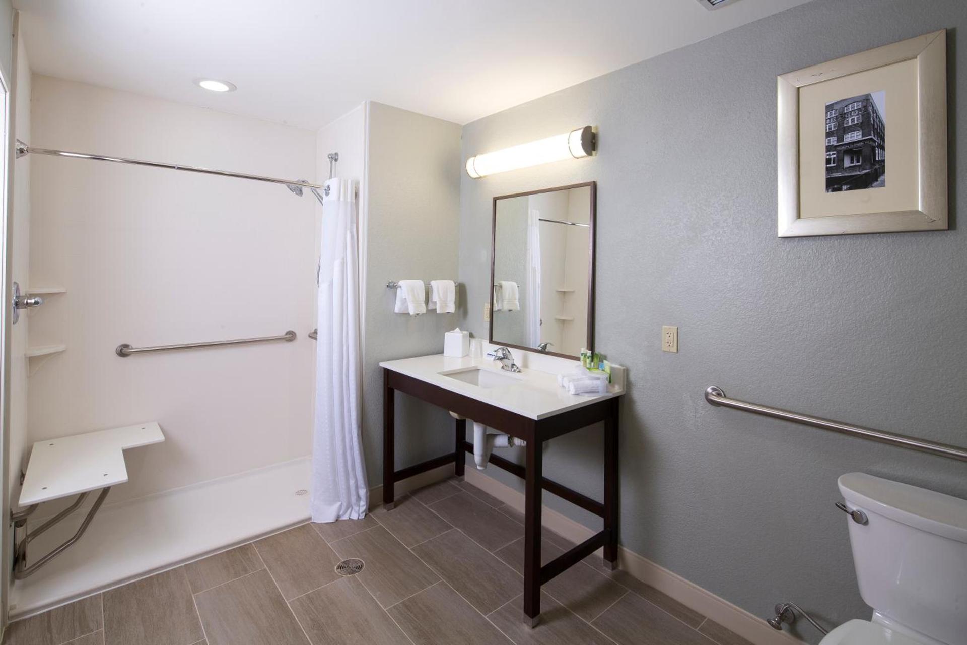 Holiday Inn Express & Suites Oklahoma City Downtown - Bricktown by IHG photo 13